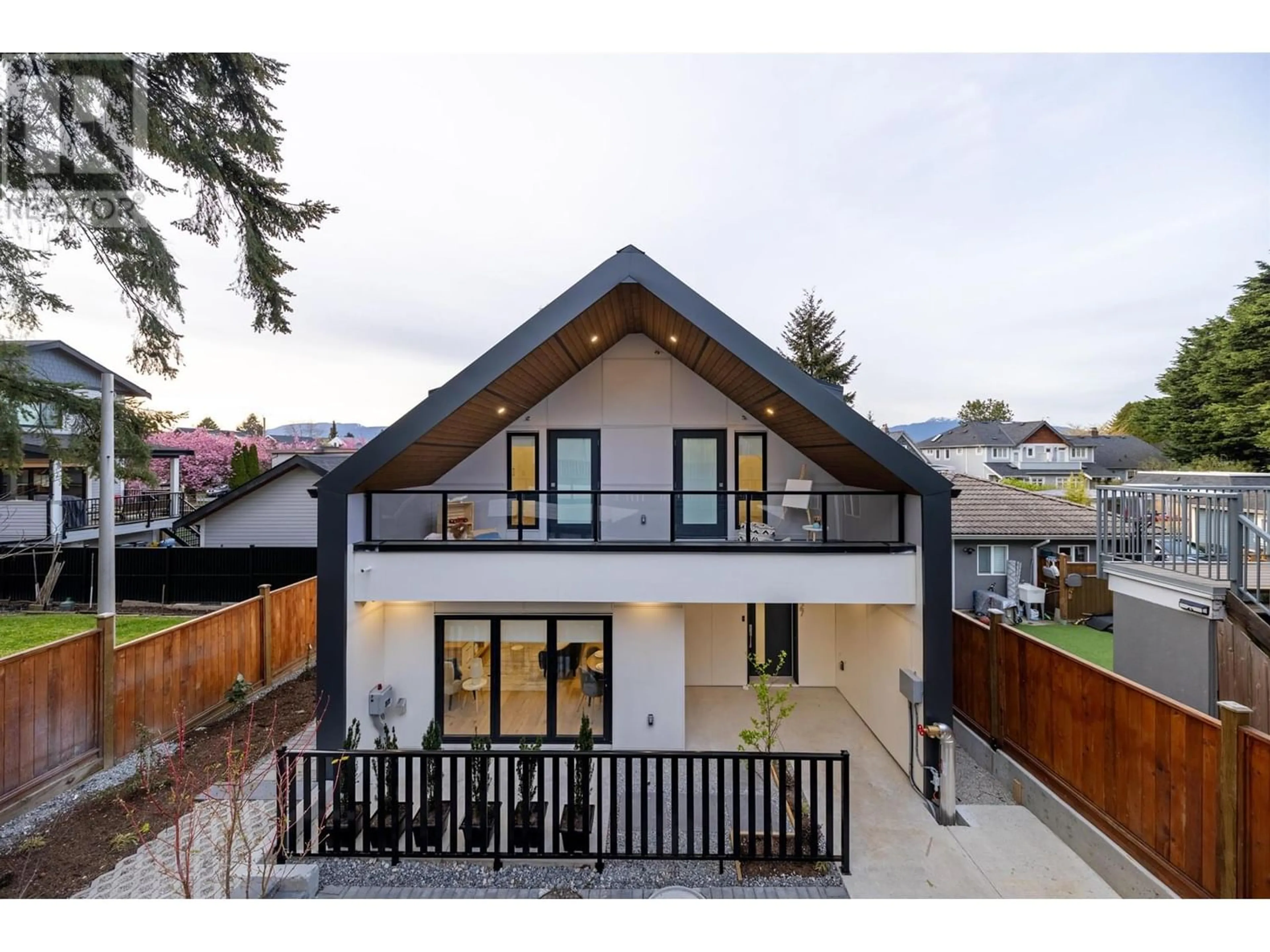 Frontside or backside of a home for 1127 E 15TH AVENUE, Vancouver British Columbia V5T2S7
