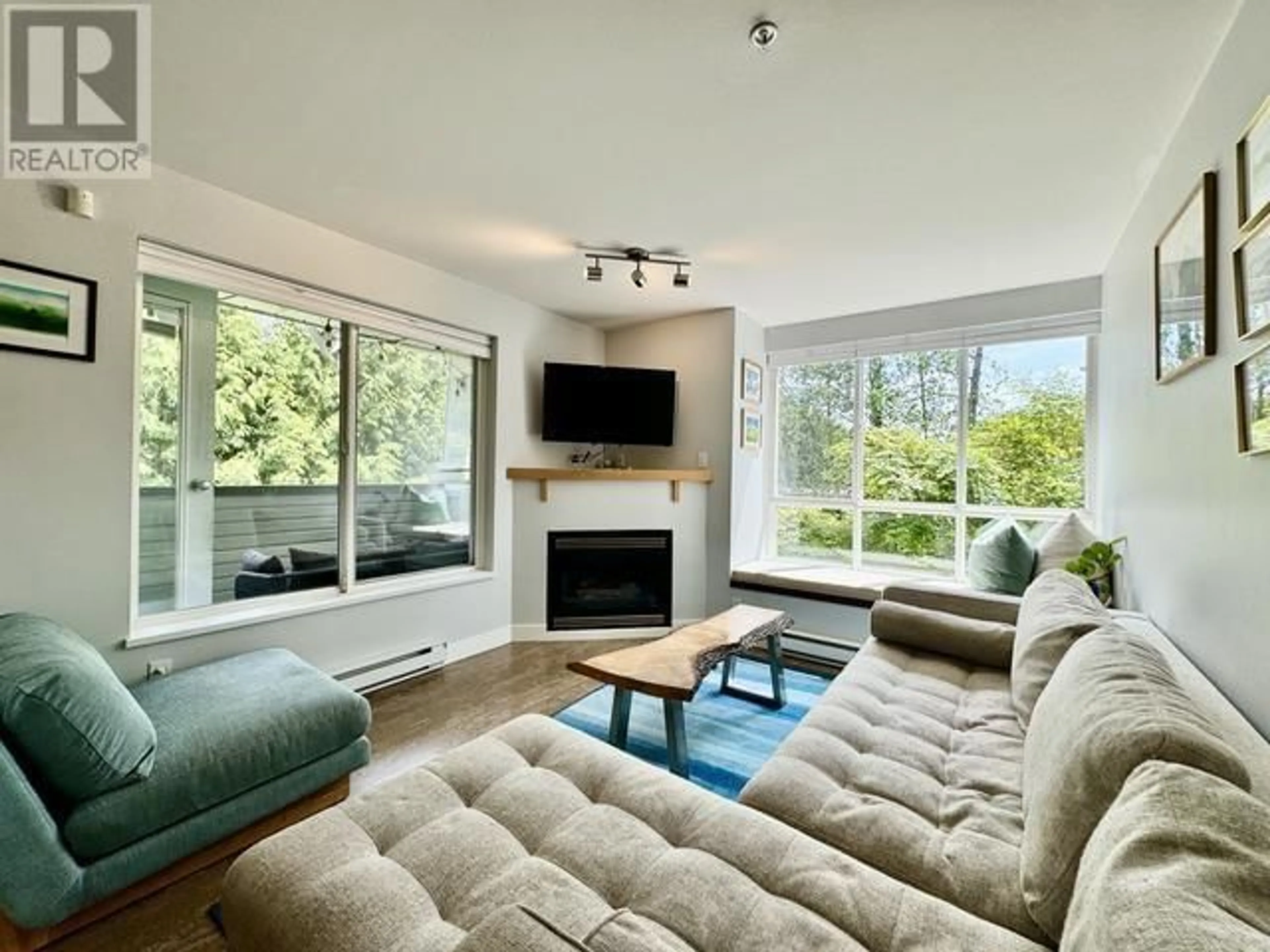 Living room for 314 1111 LYNN VALLEY ROAD, North Vancouver British Columbia V7J3V4