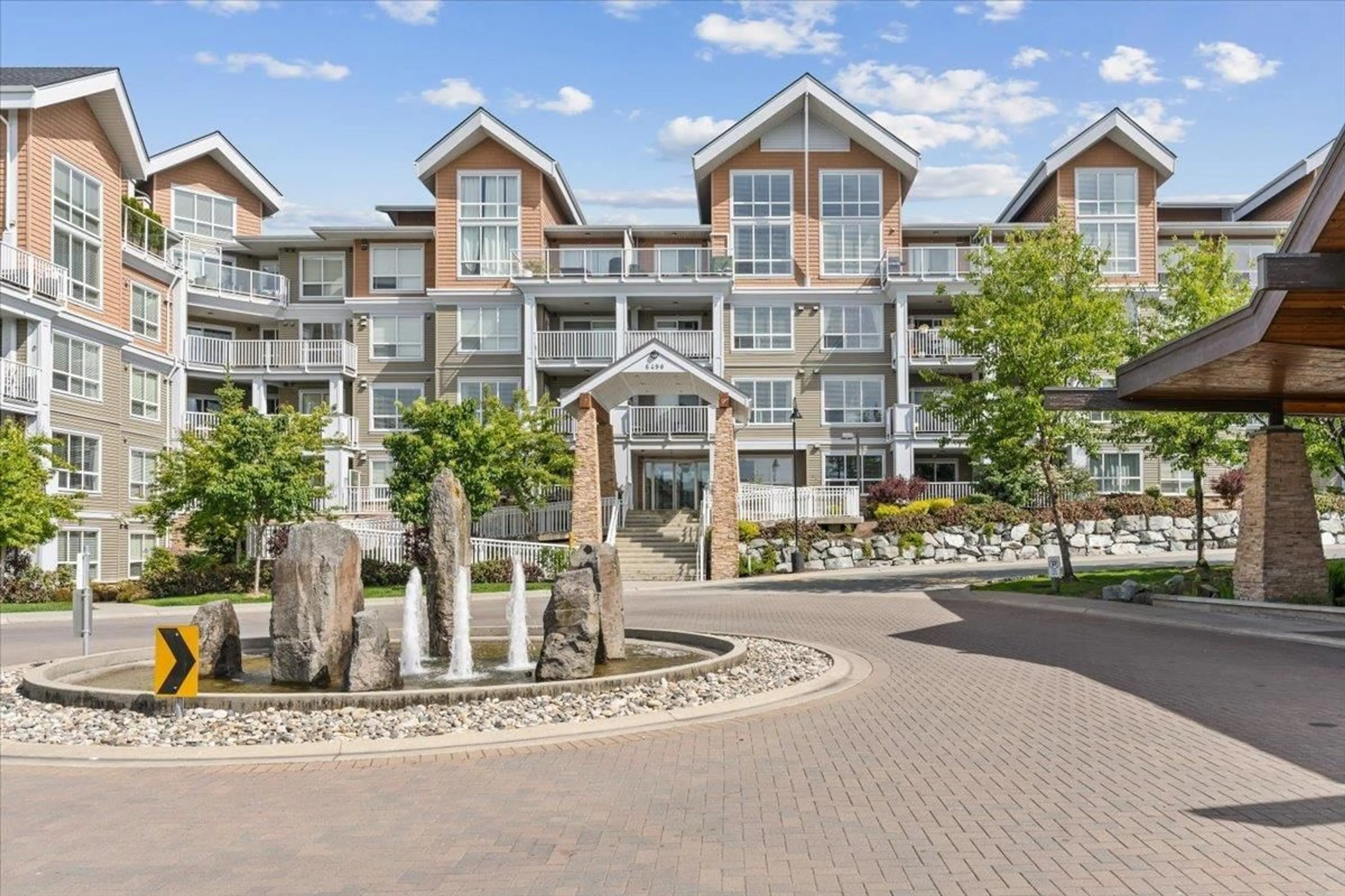 A pic from exterior of the house or condo for 407 6490 194 STREET, Surrey British Columbia V4N6J9
