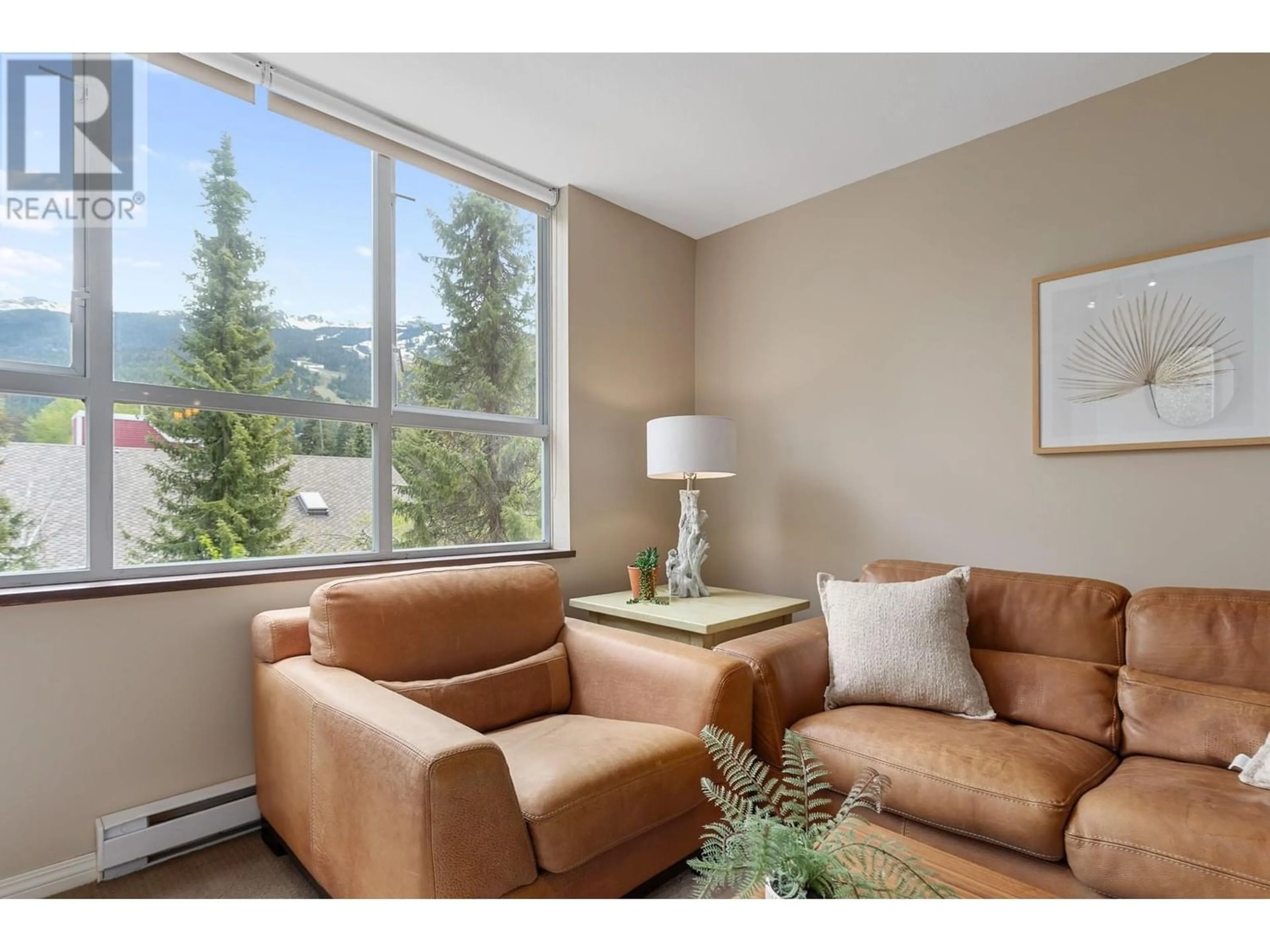 Living room for 316 4314 MAIN STREET, Whistler British Columbia V8E1A8