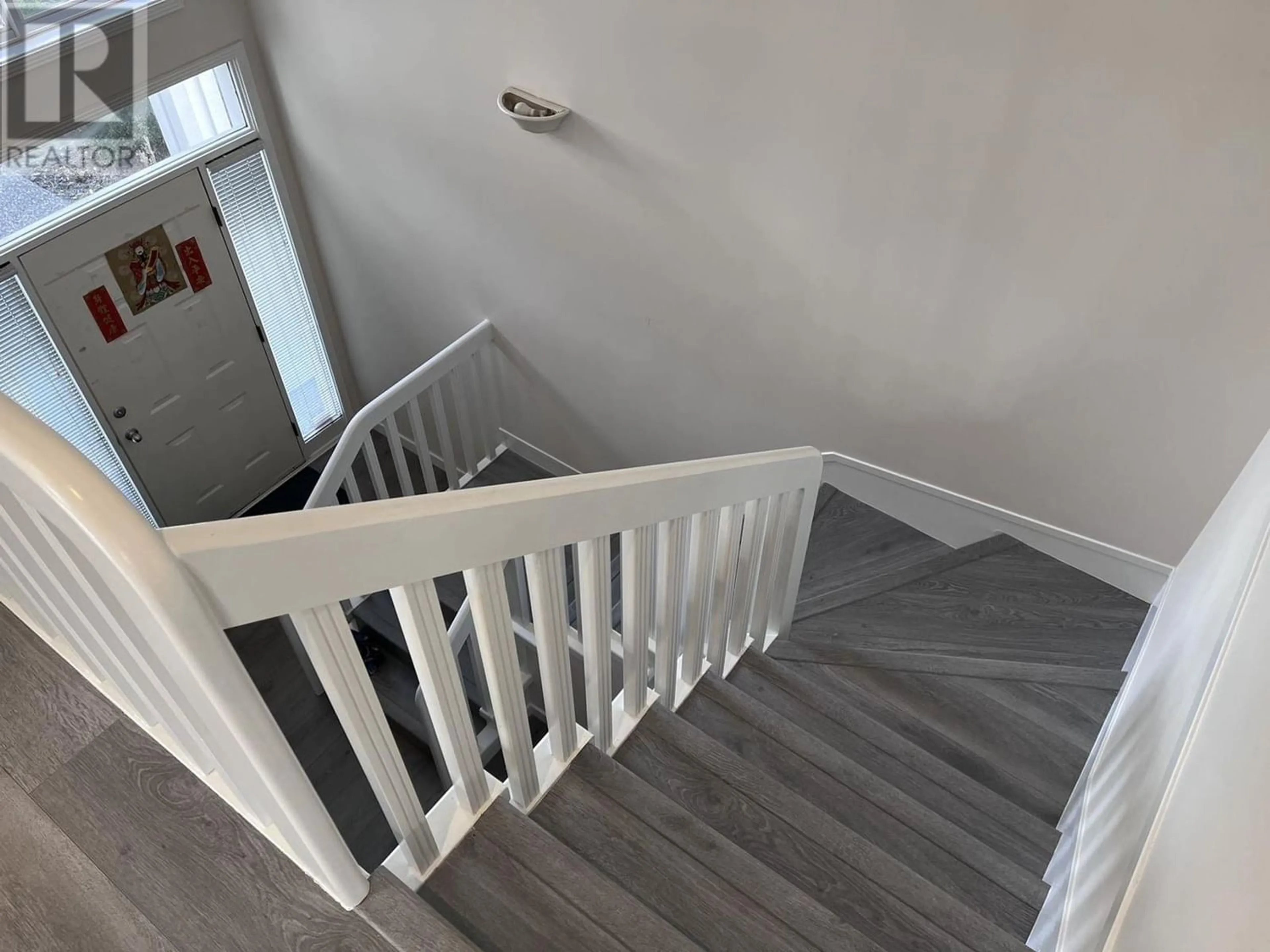 Stairs for 11306 4TH AVENUE, Richmond British Columbia V7E3G8