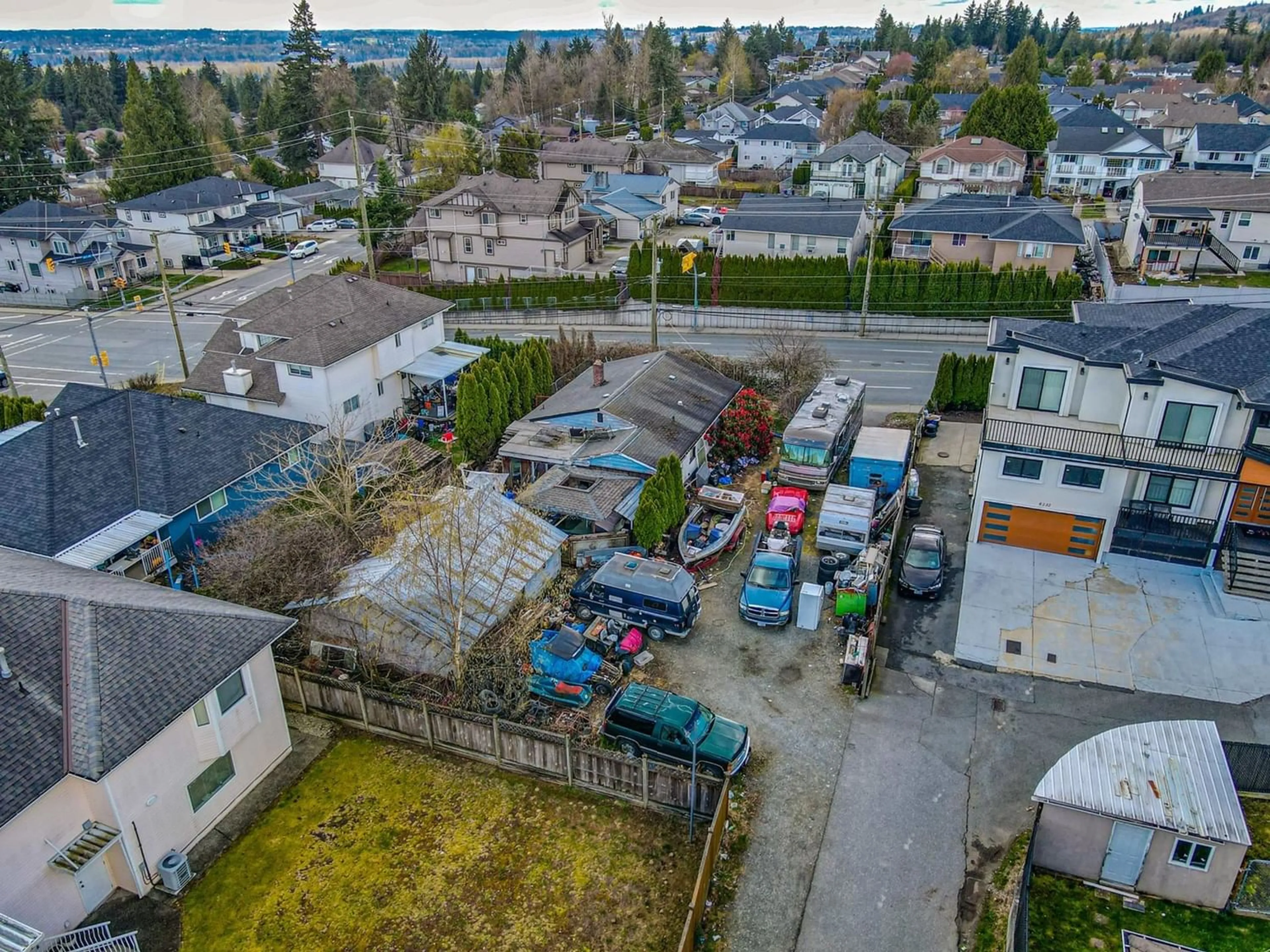 Frontside or backside of a home for 8220 CEDAR STREET, Mission British Columbia V2V3N6