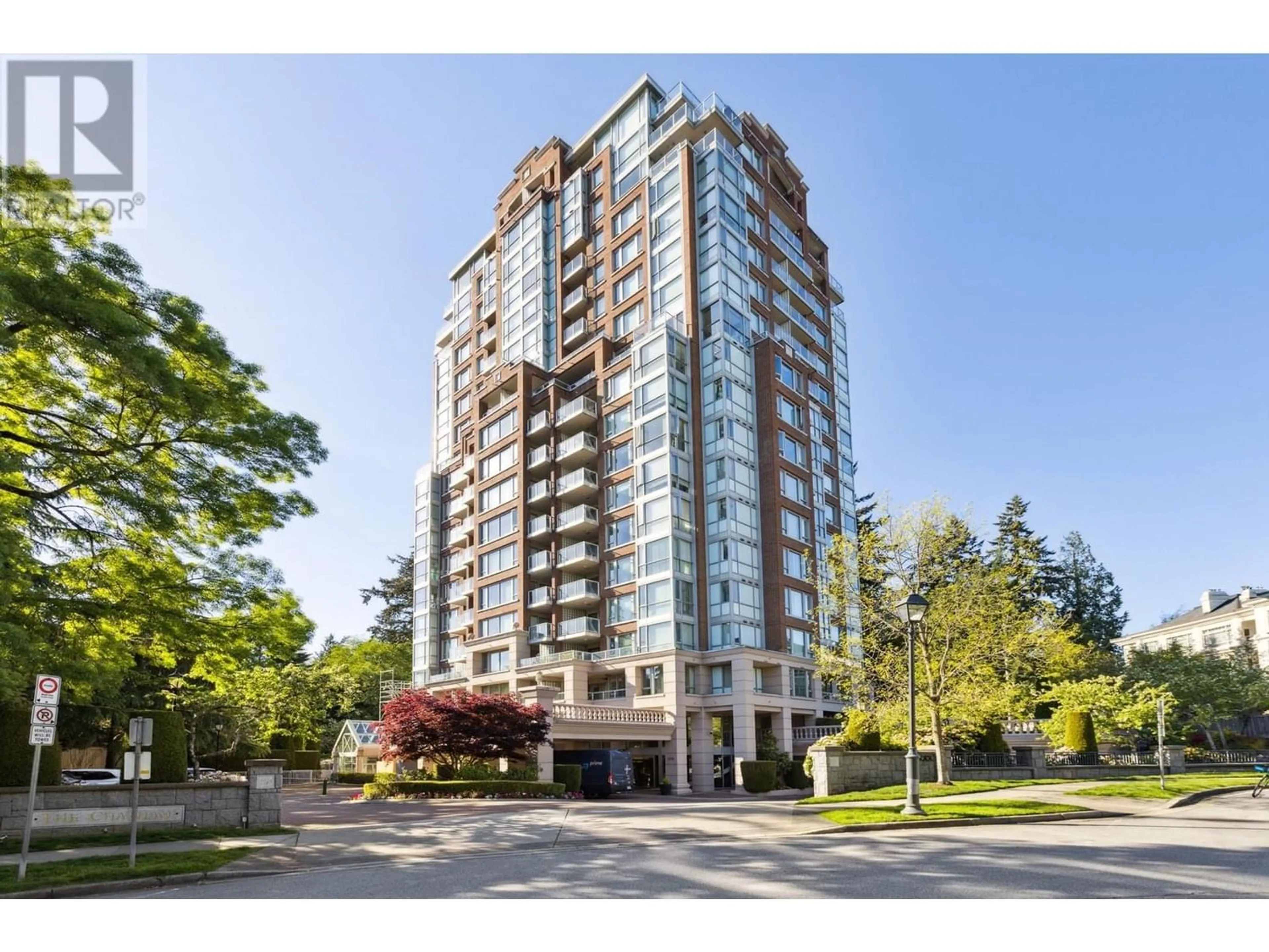 A pic from exterior of the house or condo for 302 5775 HAMPTON PLACE, Vancouver British Columbia V6T2G6