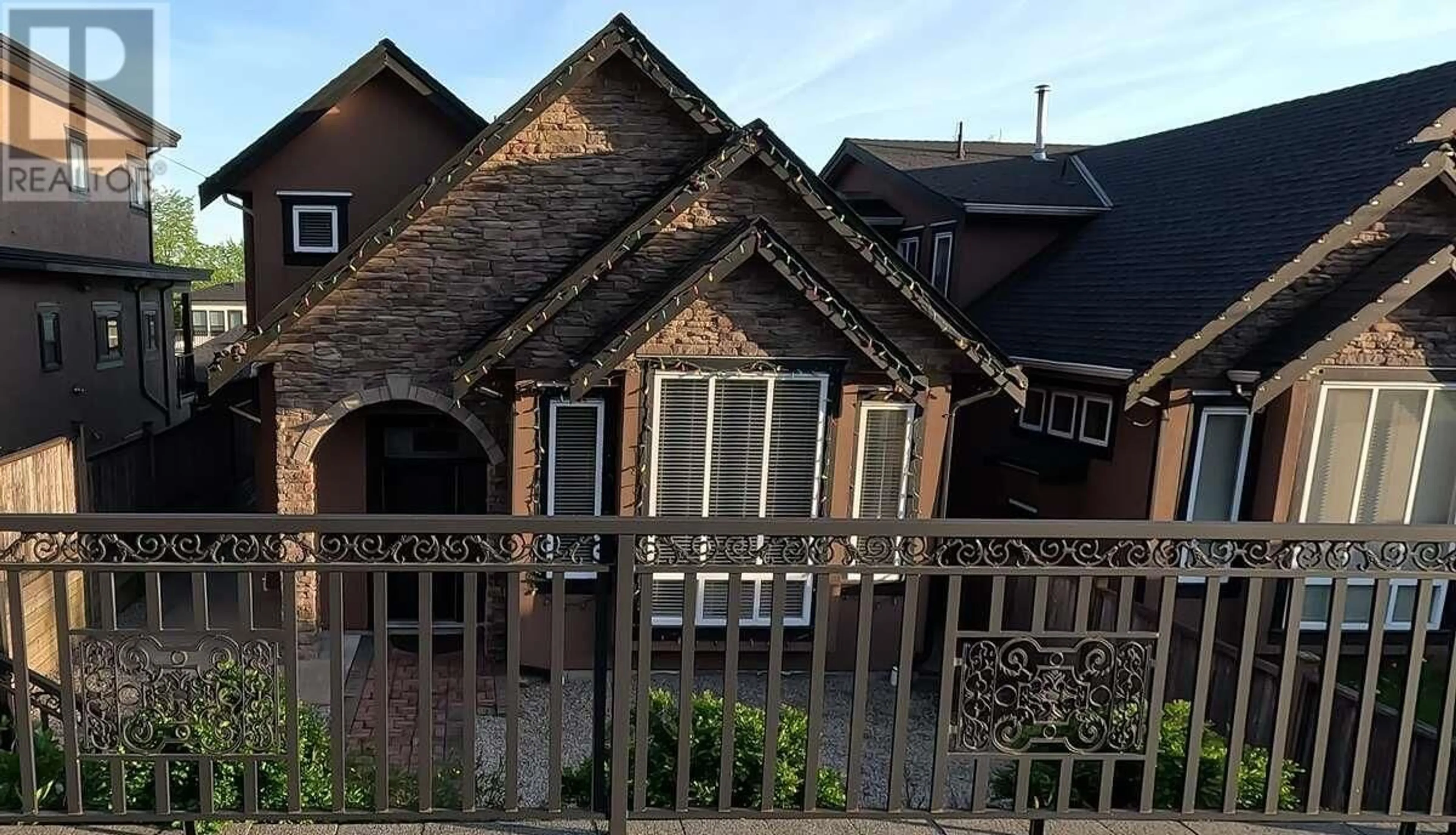 Unknown for 5158 FRANCES STREET, Burnaby British Columbia V5B1T3