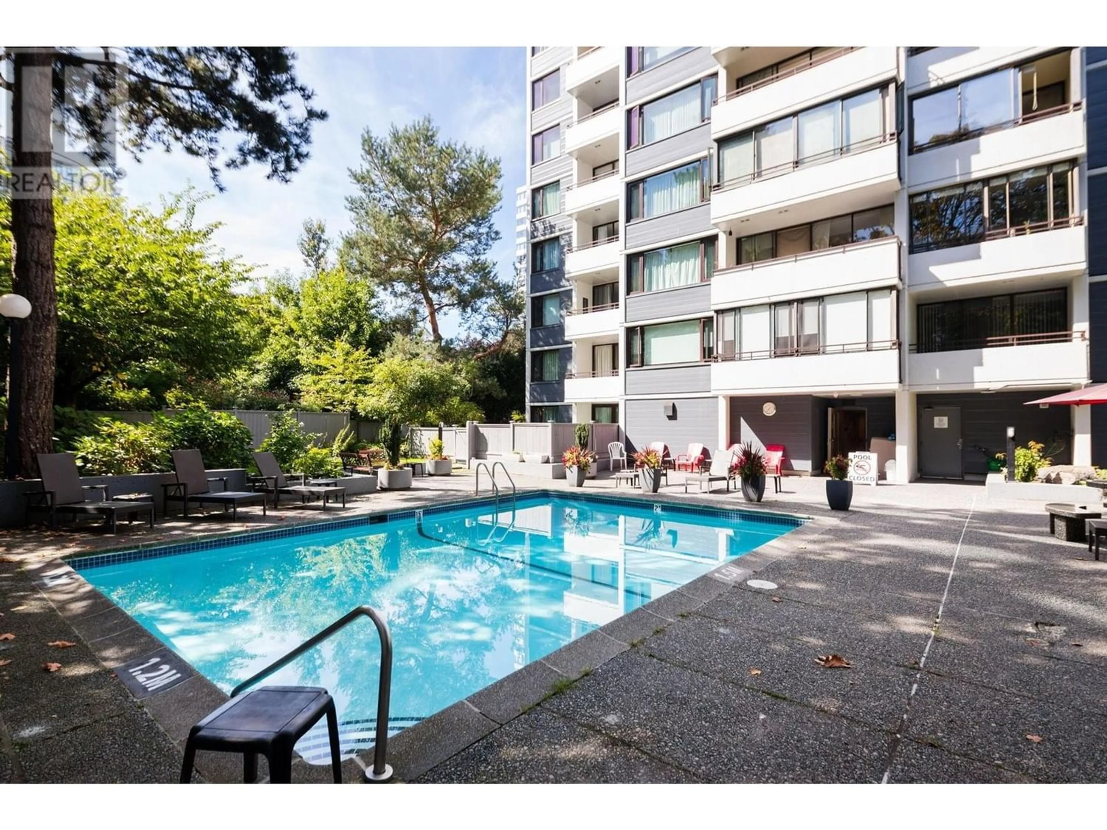 Indoor or outdoor pool for 1206 1725 PENDRELL STREET, Vancouver British Columbia V6G2X7