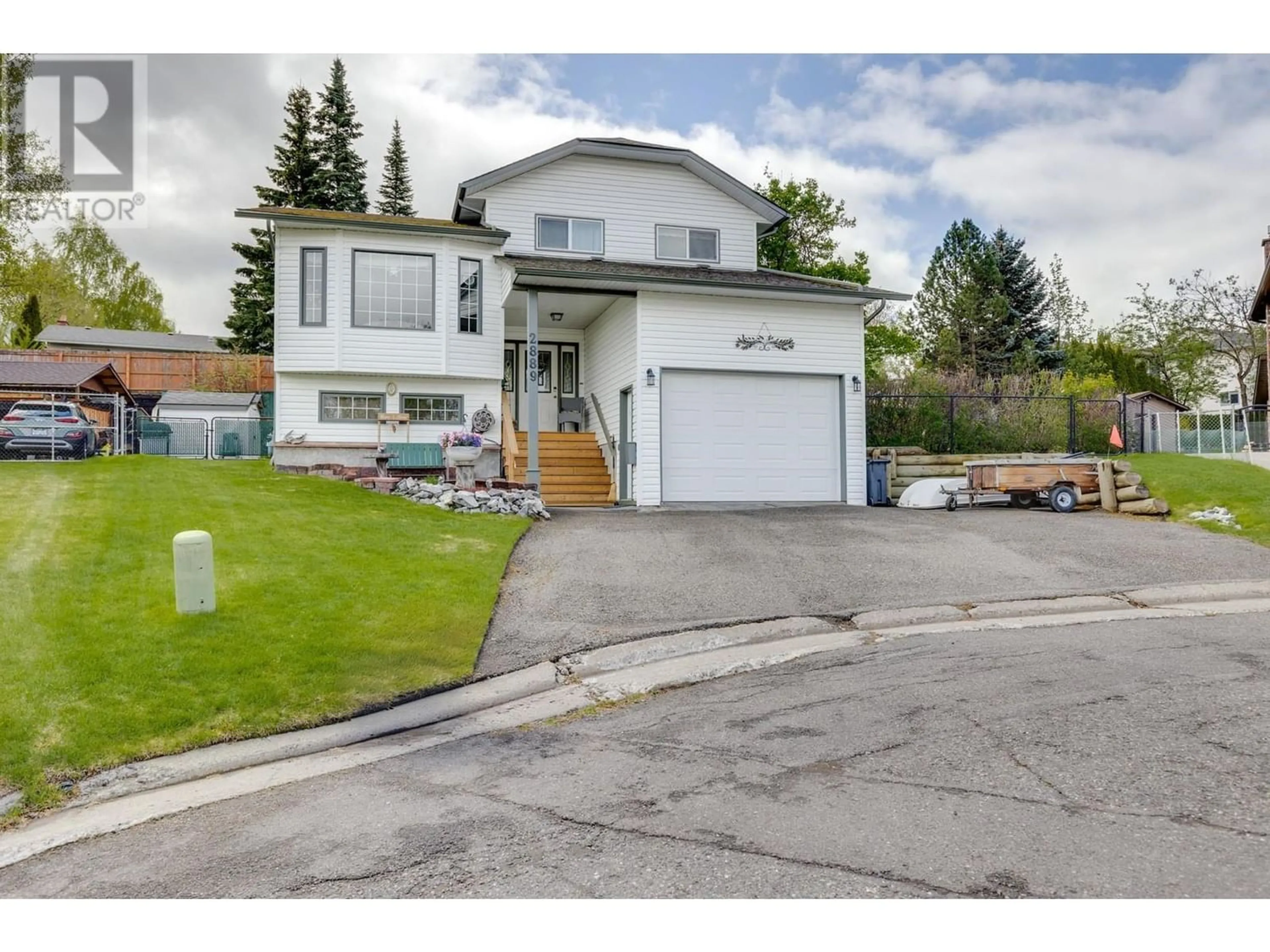 Frontside or backside of a home for 2889 CALHOUN PLACE, Prince George British Columbia V2N5J5