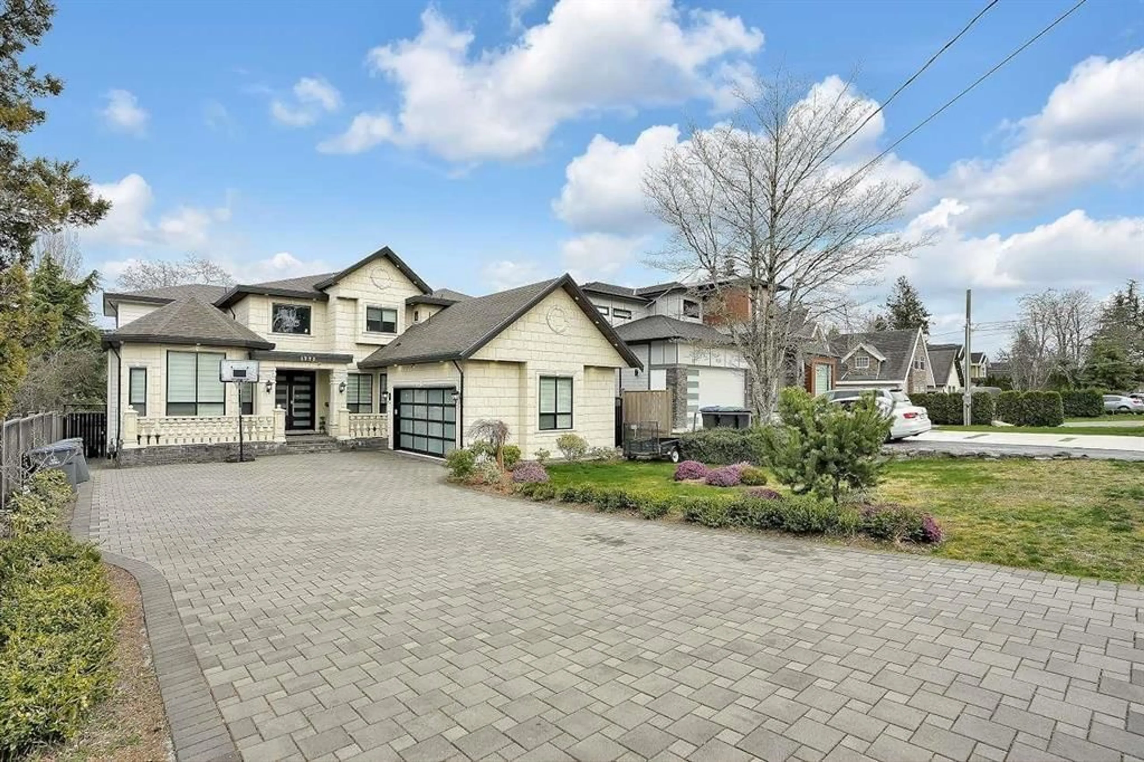 Frontside or backside of a home for 1772 156A STREET, Surrey British Columbia V4A4W1