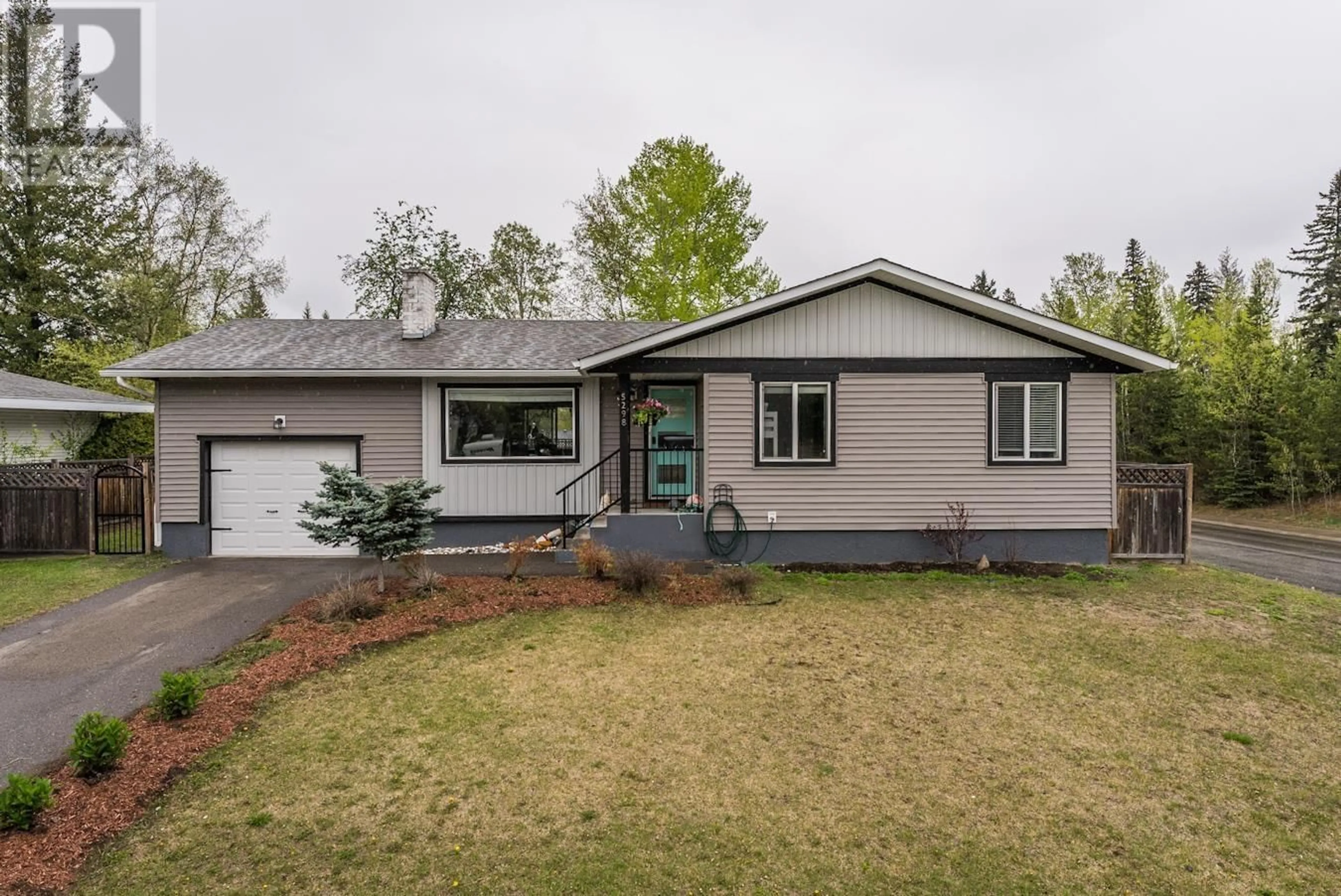 Frontside or backside of a home for 5298 CAMBRIDGE ROAD, Prince George British Columbia V2N2B5