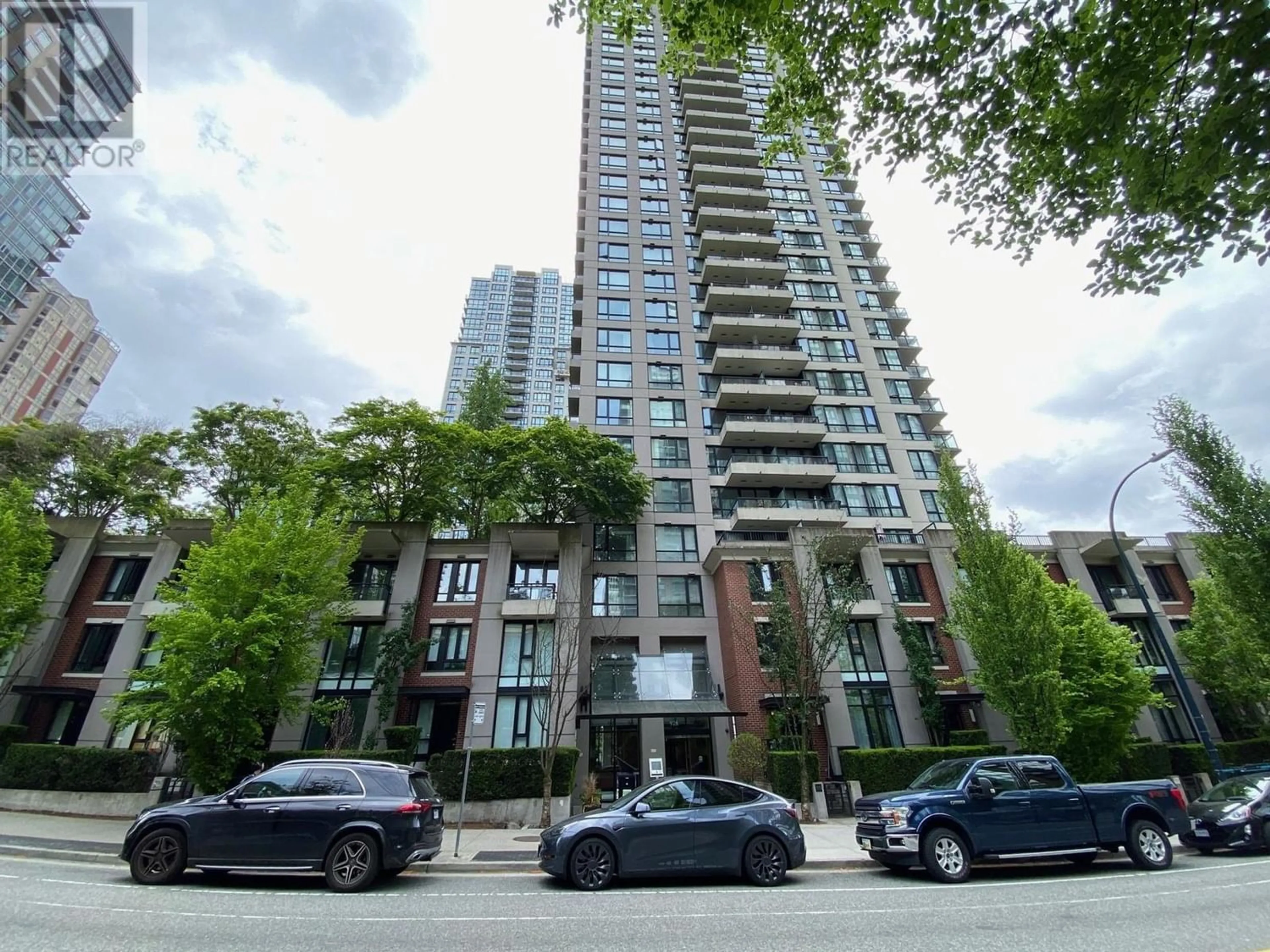 A pic from exterior of the house or condo for 1009 928 HOMER STREET, Vancouver British Columbia V6B1T7