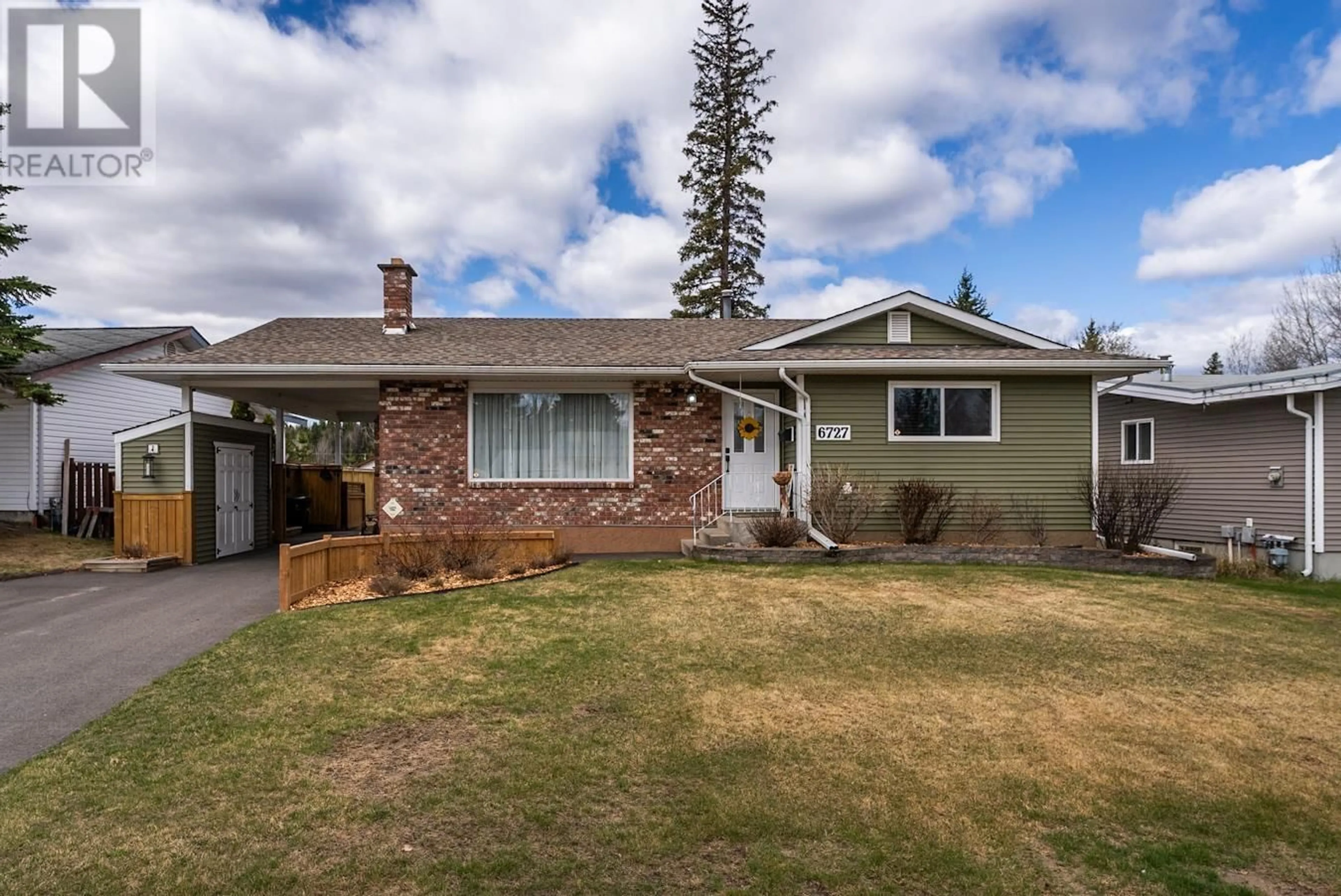 Frontside or backside of a home for 6727 SIMON FRASER AVENUE, Prince George British Columbia V2N2N2