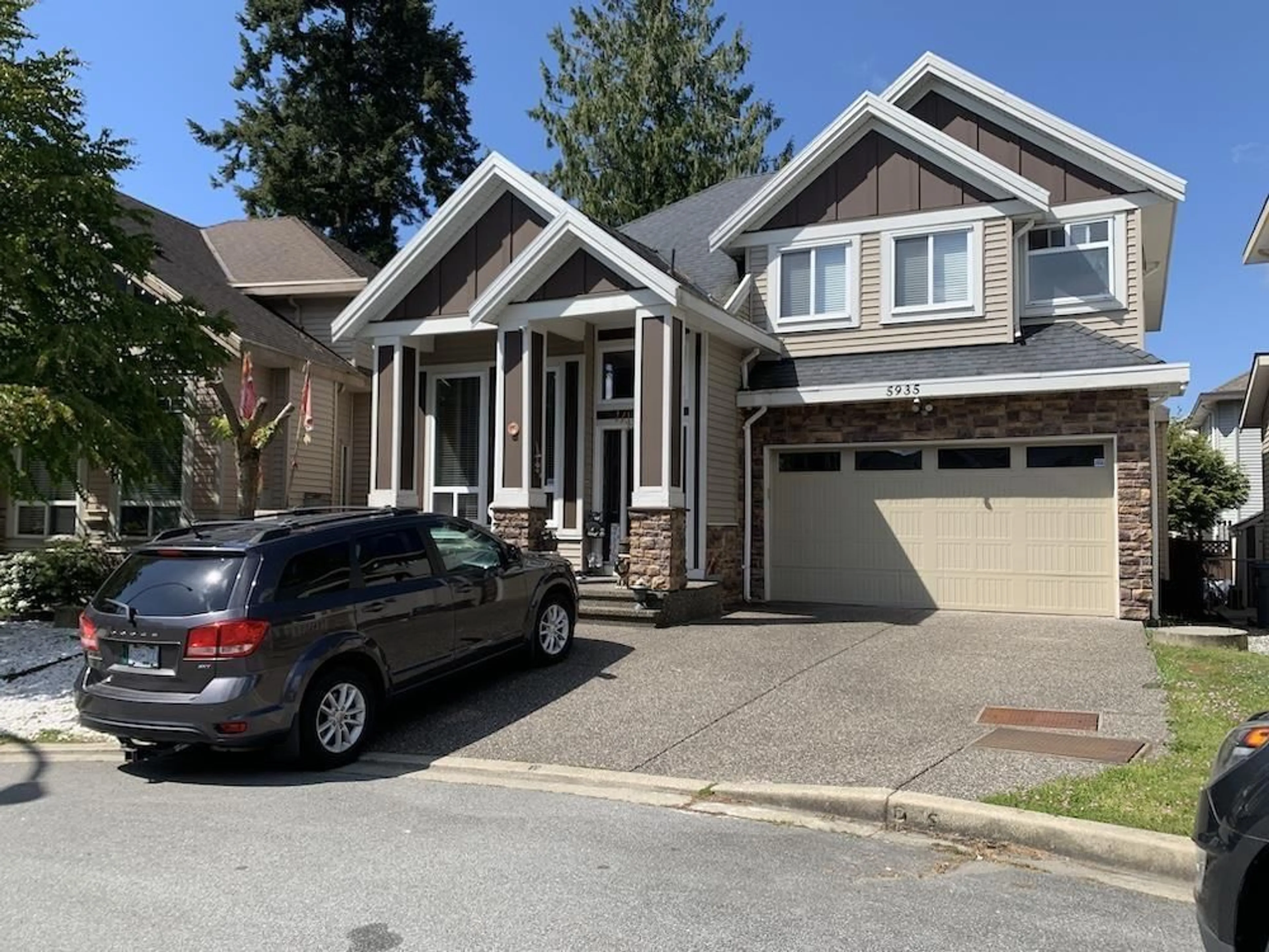 Frontside or backside of a home for 5935 129 B STREET, Surrey British Columbia V3X2L5