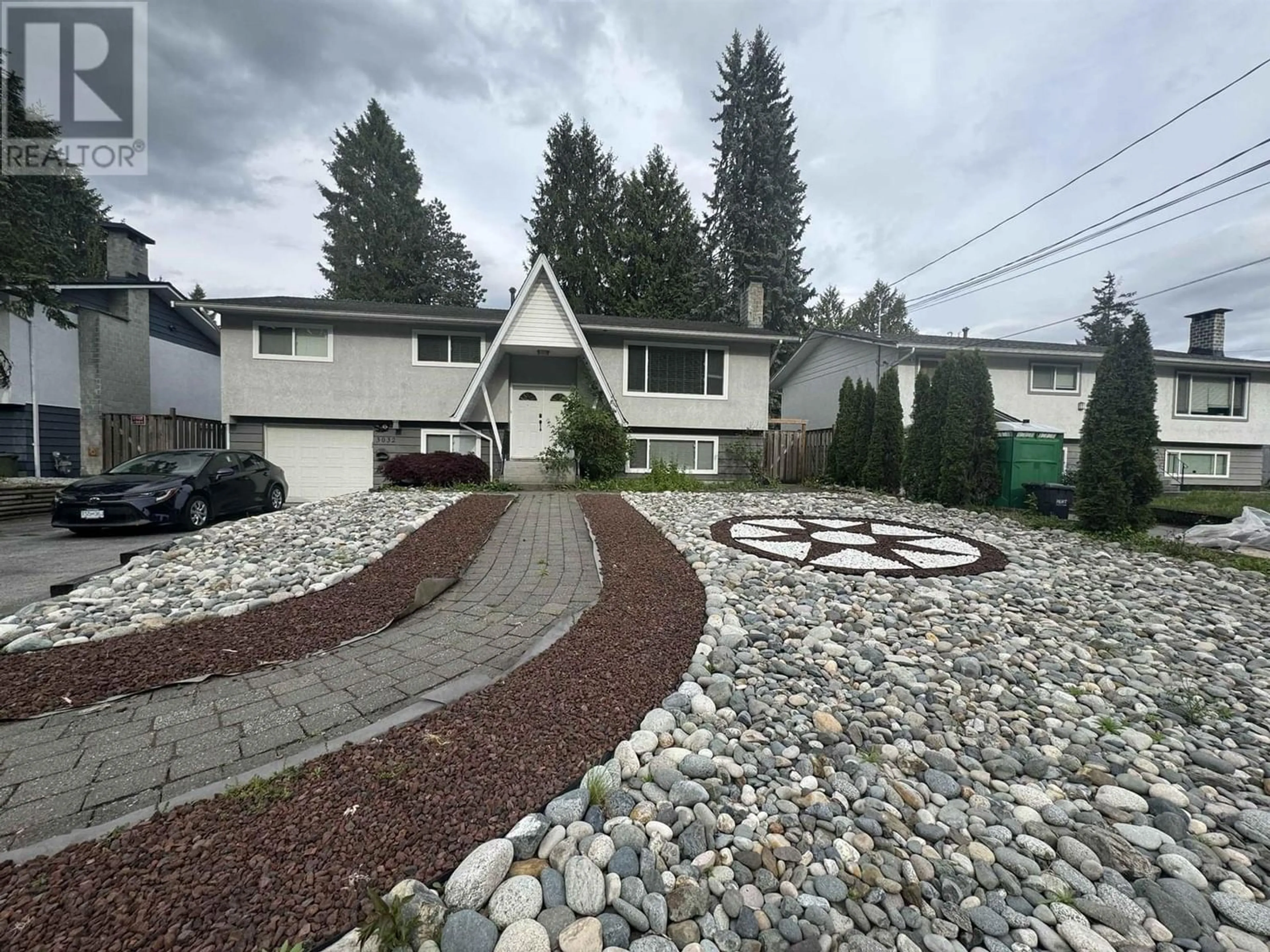 Frontside or backside of a home for 3032 LARCH WAY, Port Coquitlam British Columbia V3B3K9