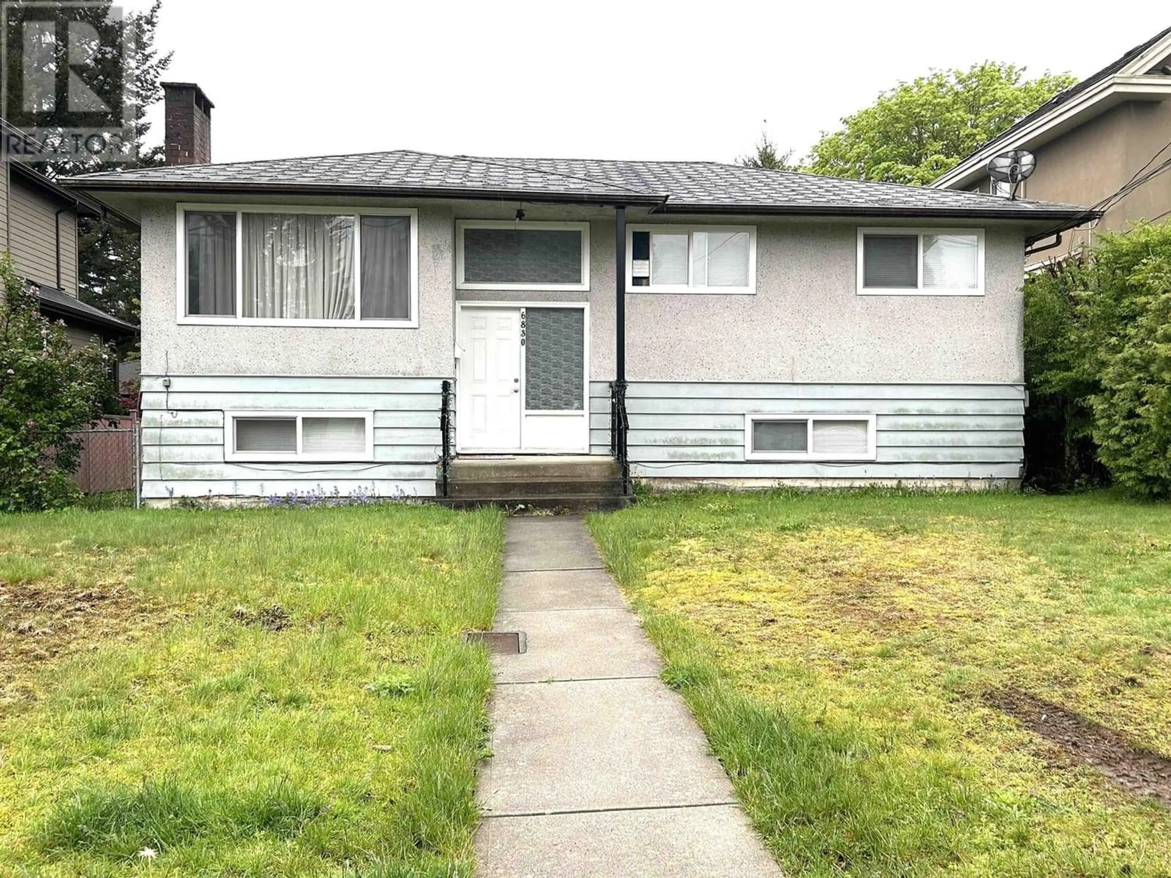 Frontside or backside of a home for 6830 UNION STREET, Burnaby British Columbia V5B1X4