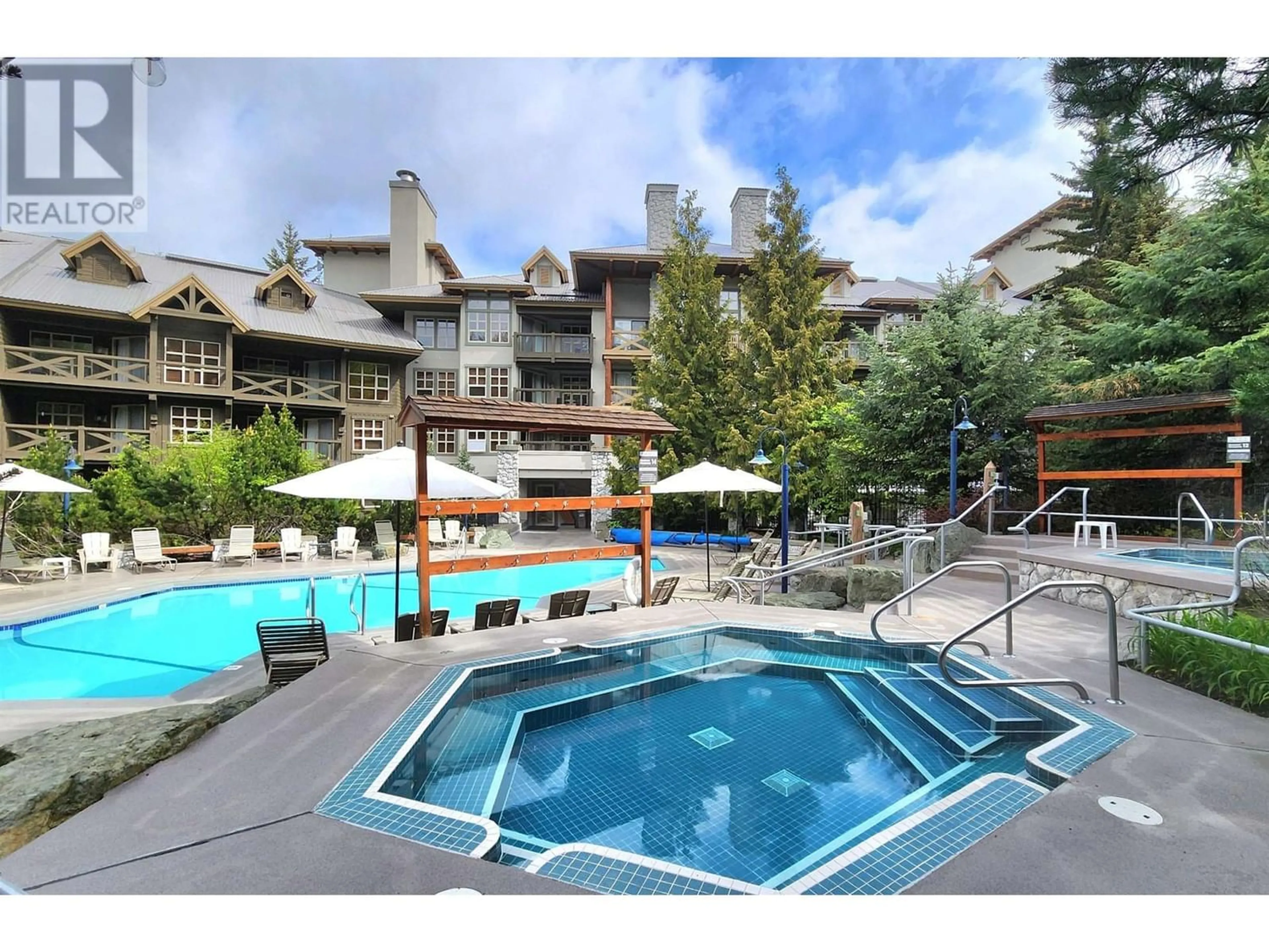 Indoor or outdoor pool for 620 4899 PAINTED CLIFF ROAD, Whistler British Columbia V8E1E2