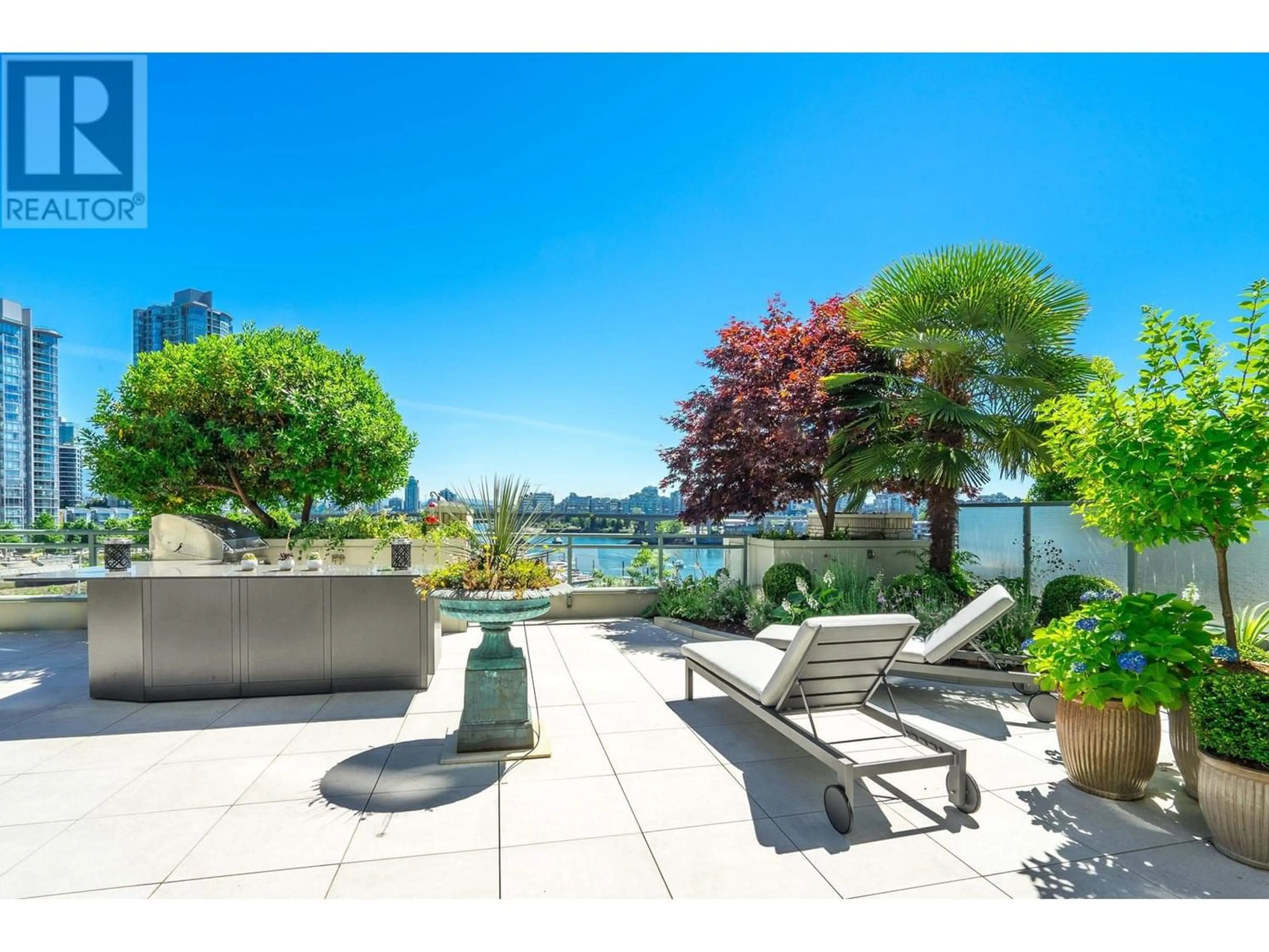 Patio for 601 1228 MARINASIDE CRESCENT, Vancouver British Columbia V6Z2W4