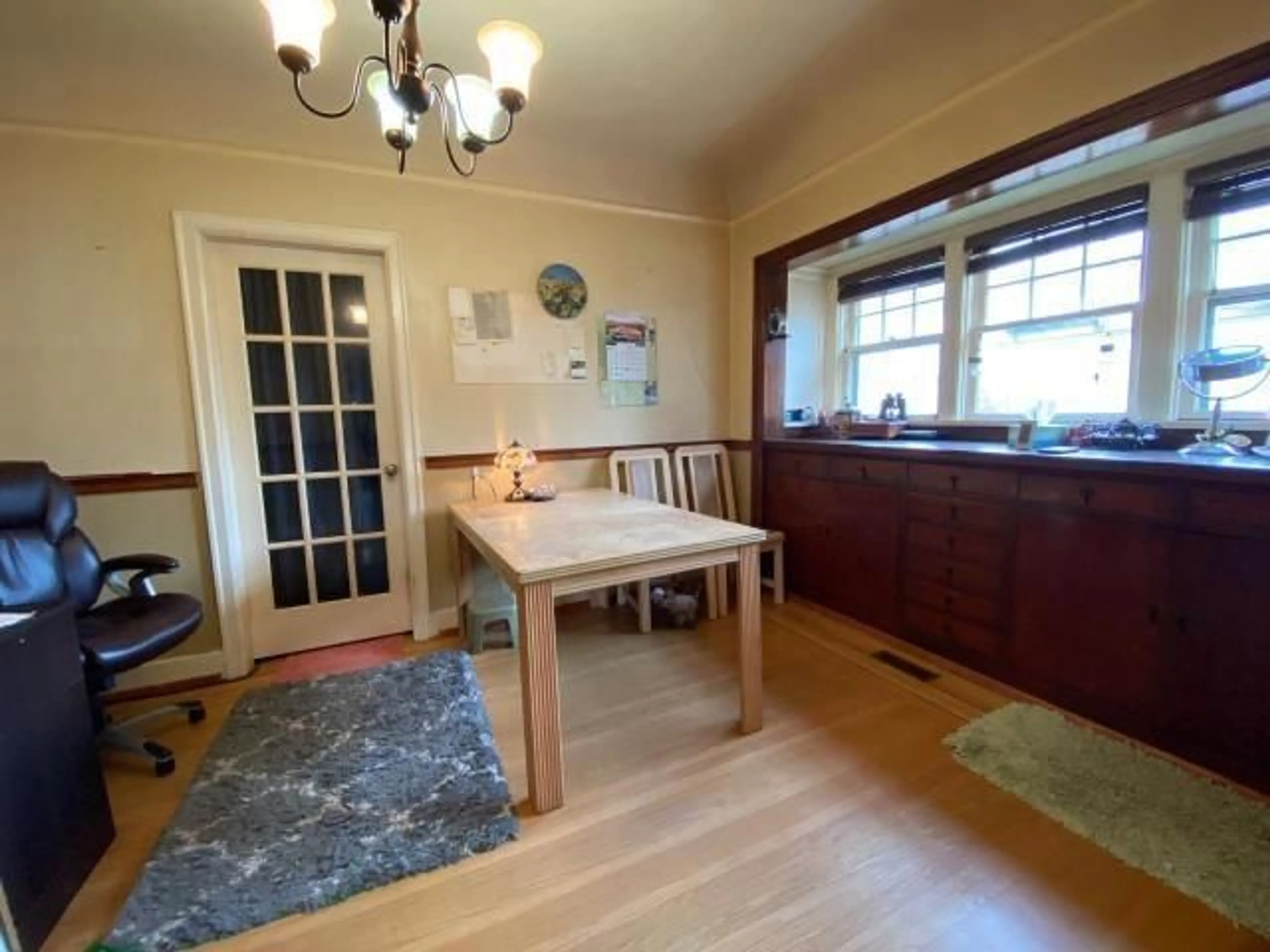 Dining room, wood floors, cottage for 355 HUDSON BAY STREET|Hope, Hope British Columbia V0X1L0