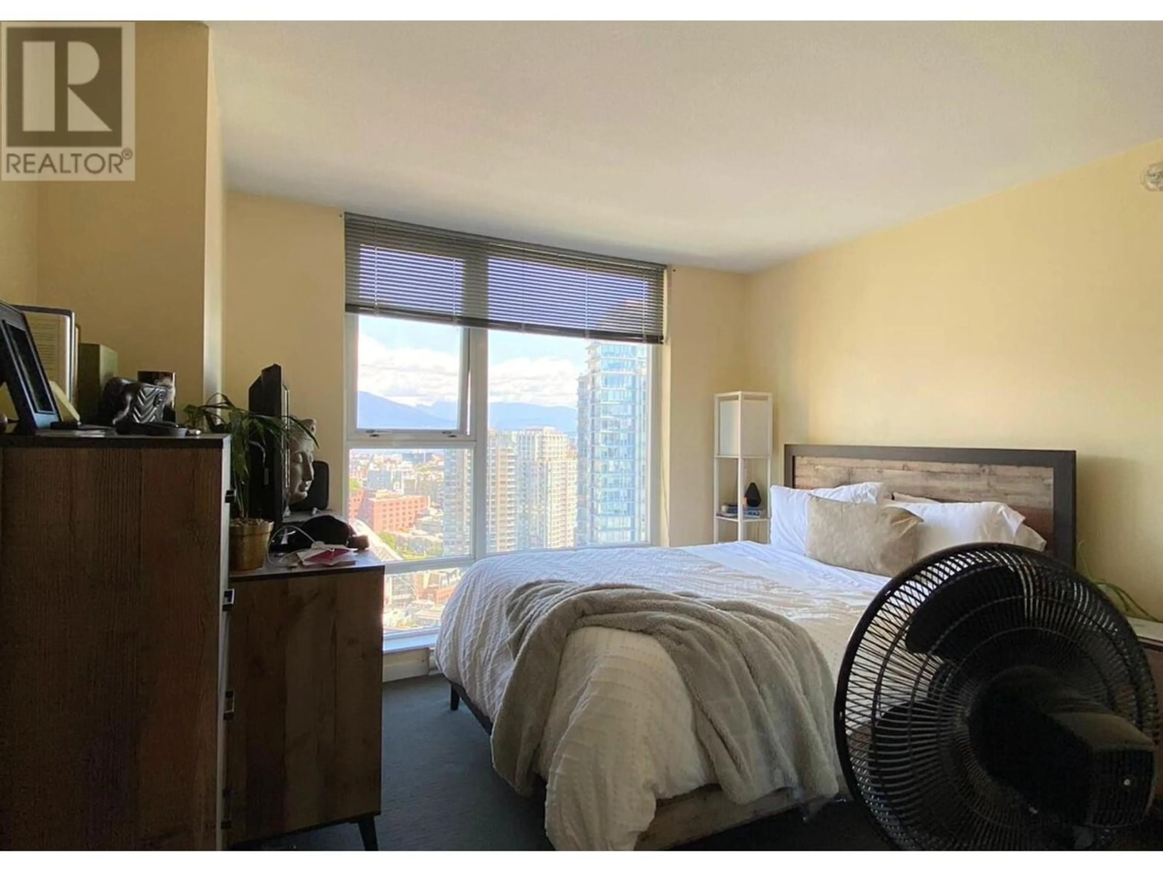 A pic of a room for 2510 131 REGIMENT SQUARE, Vancouver British Columbia V6B1X6