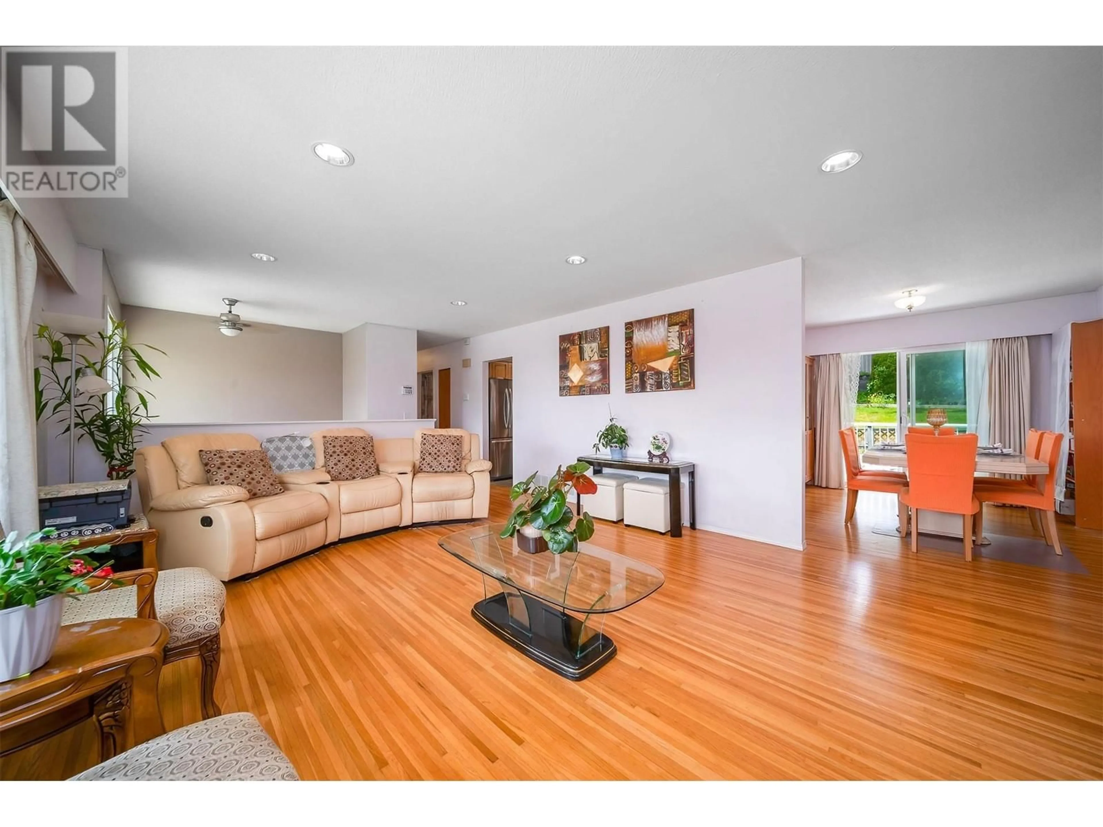 Living room, wood floors for 1460 COLUMBIA AVENUE, Port Coquitlam British Columbia V3C1C3