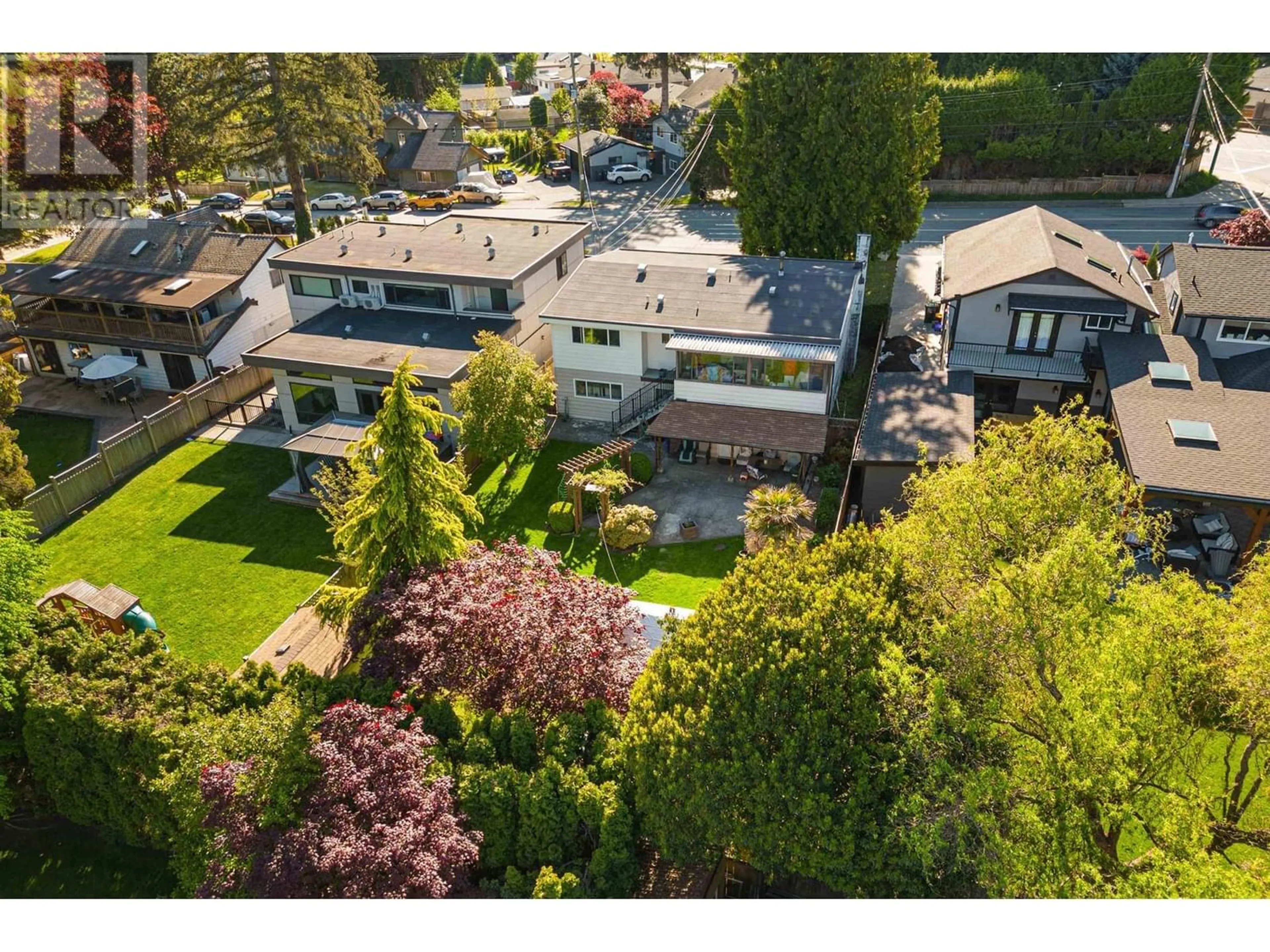 Frontside or backside of a home for 2328 WILLIAM AVENUE, North Vancouver British Columbia V7J2P6