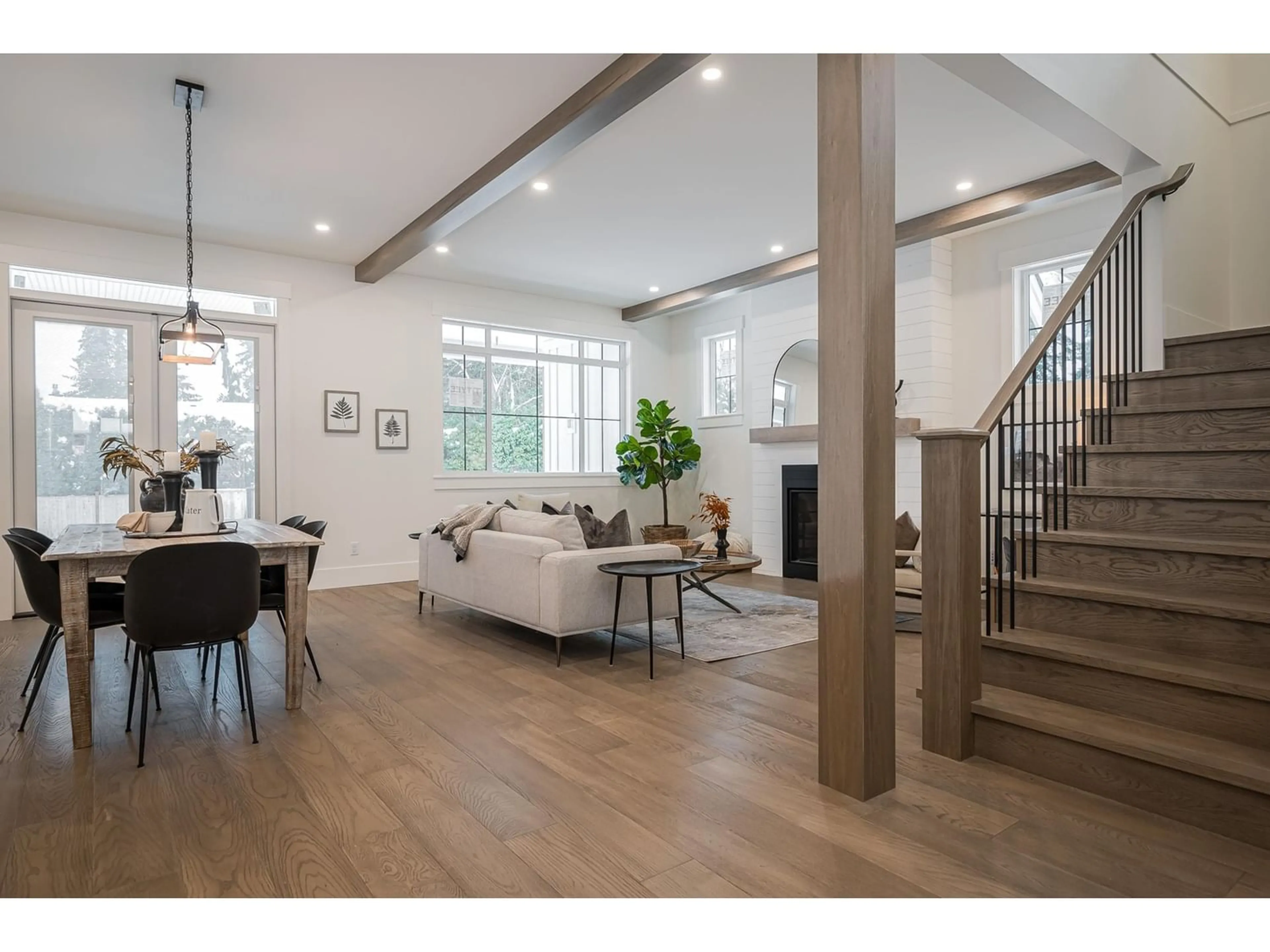 Indoor entryway for 9229 MARR STREET, Langley British Columbia V1M2S4