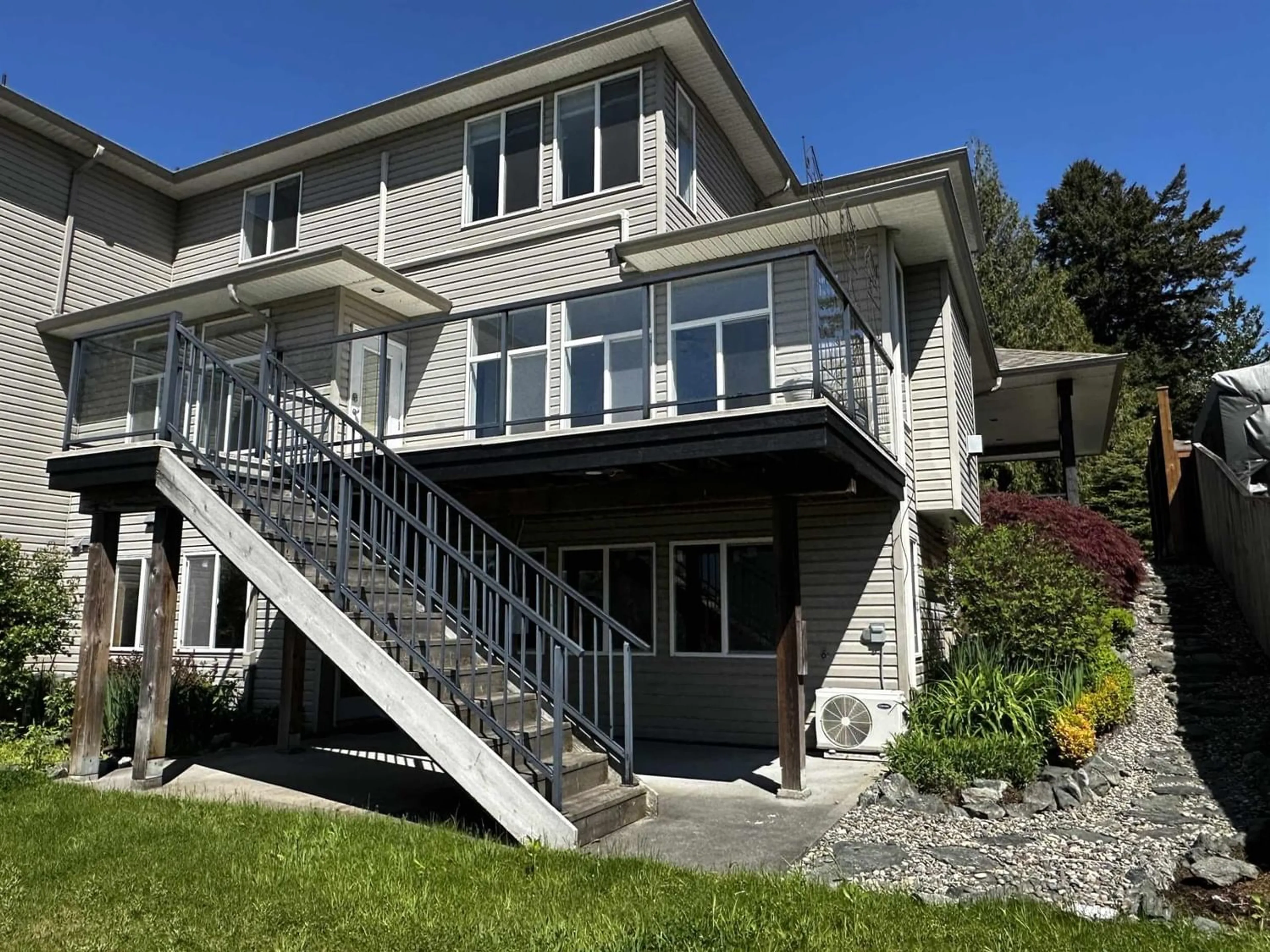 A pic from exterior of the house or condo for 1 45986 BRIDLE RIDGE CRESCENT, Chilliwack British Columbia V2R5W3