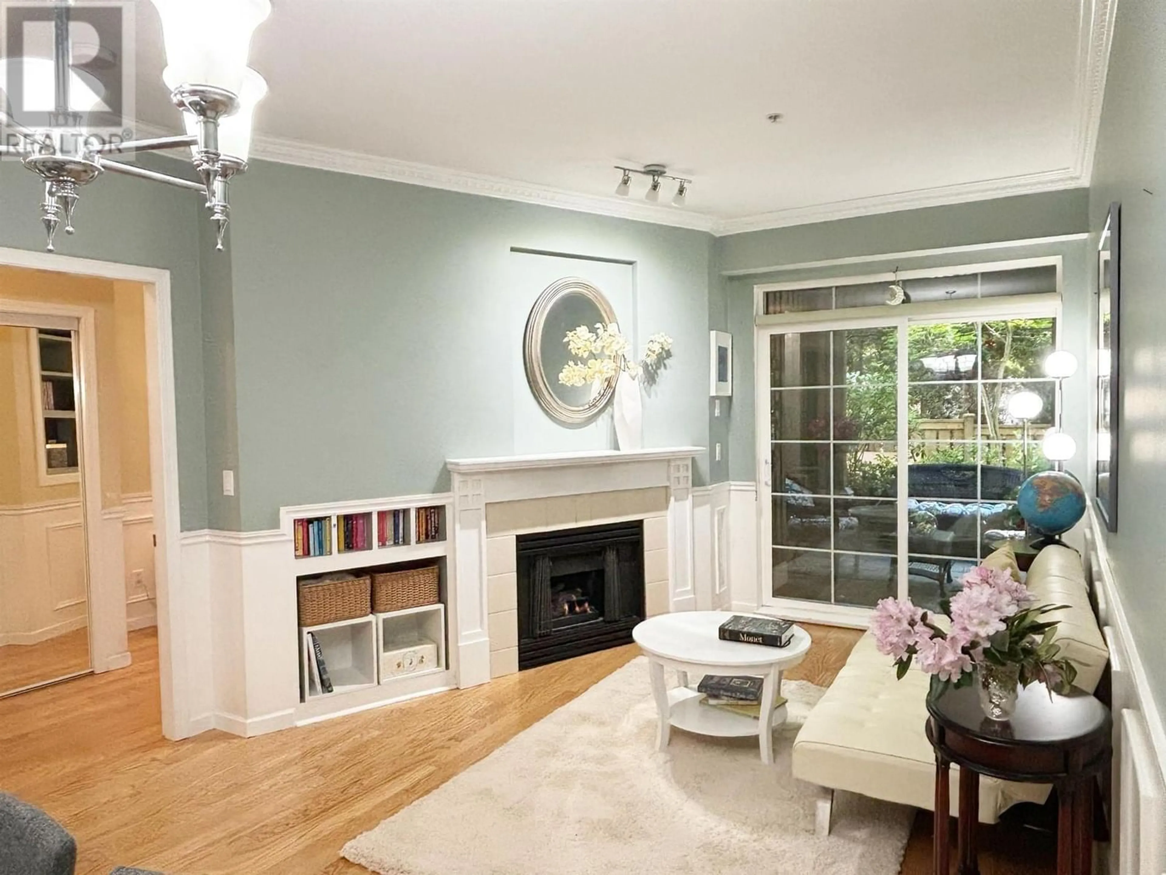 Dining room, wood floors, cottage for 105 5605 HAMPTON PLACE, Vancouver British Columbia V6T2H2