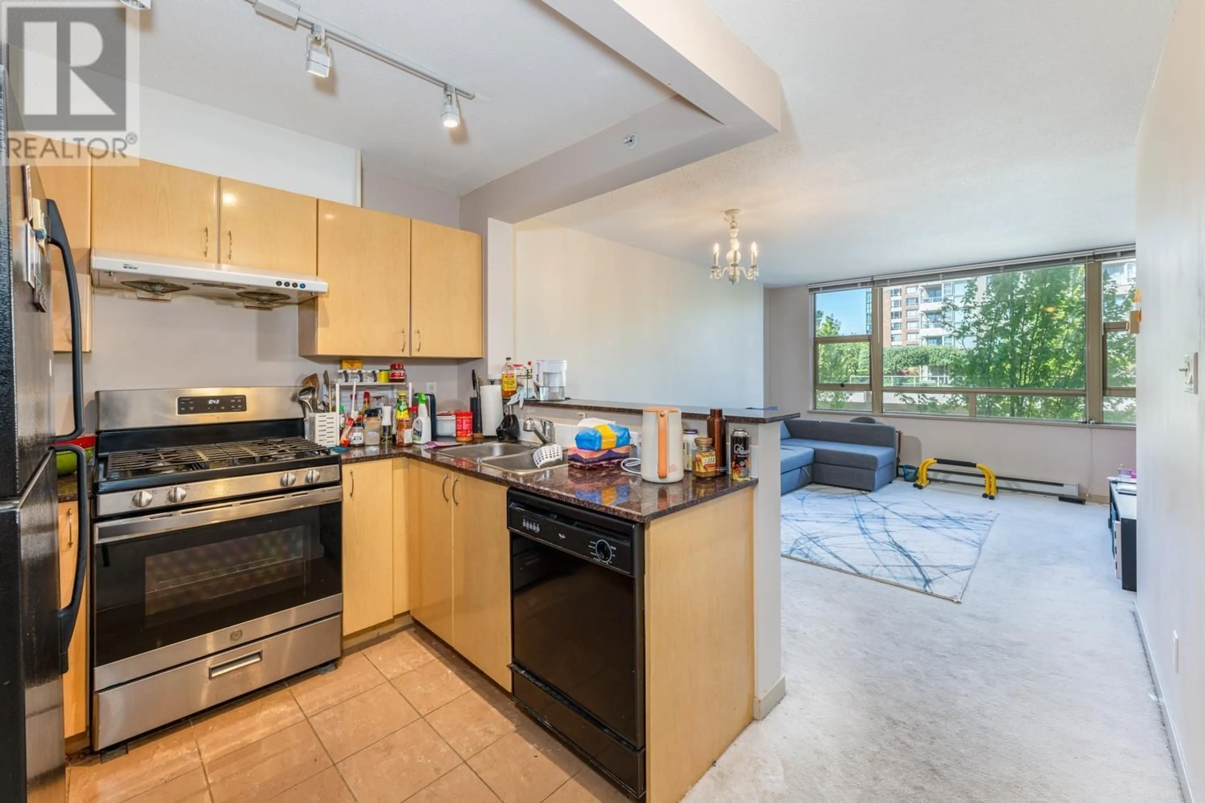 Open concept kitchen for 505 8288 SABA ROAD, Richmond British Columbia V6Y4C8