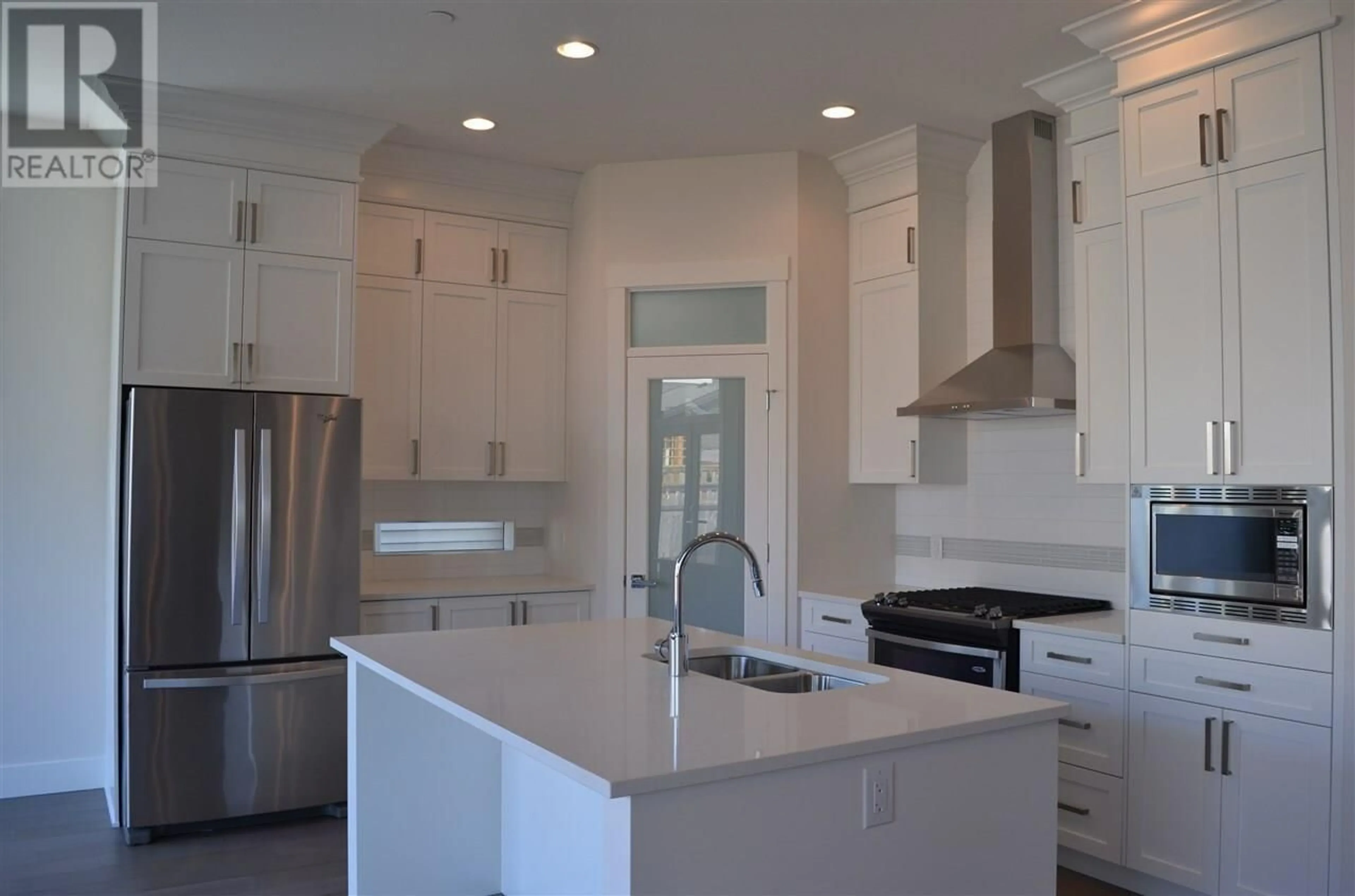 Open concept kitchen, ceramic/tile floor for 11036 BUCKERFIELD DRIVE, Maple Ridge British Columbia V2W1Z8
