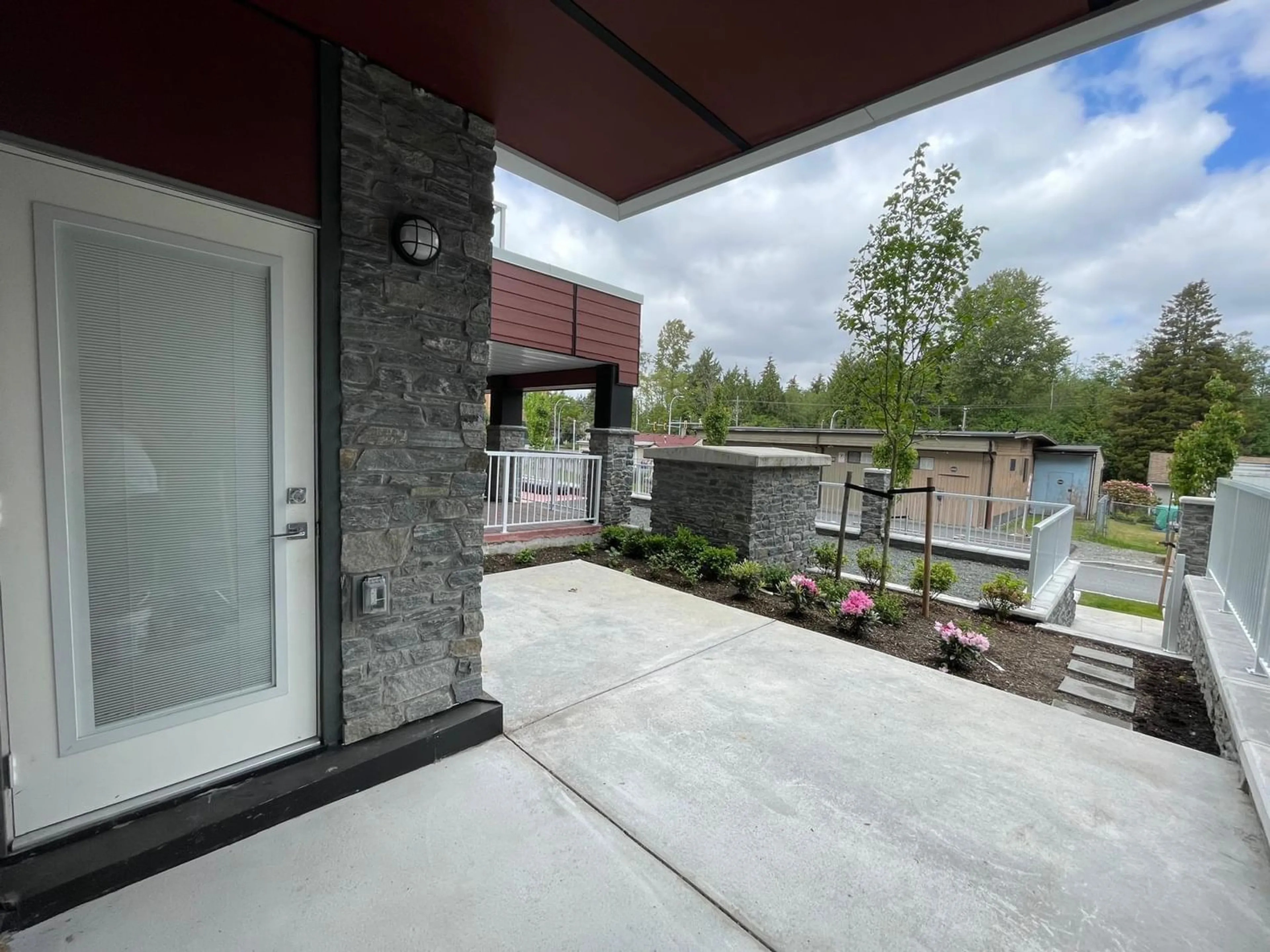 Patio for 107 14225 103A AVENUE, Surrey British Columbia V3W0T1