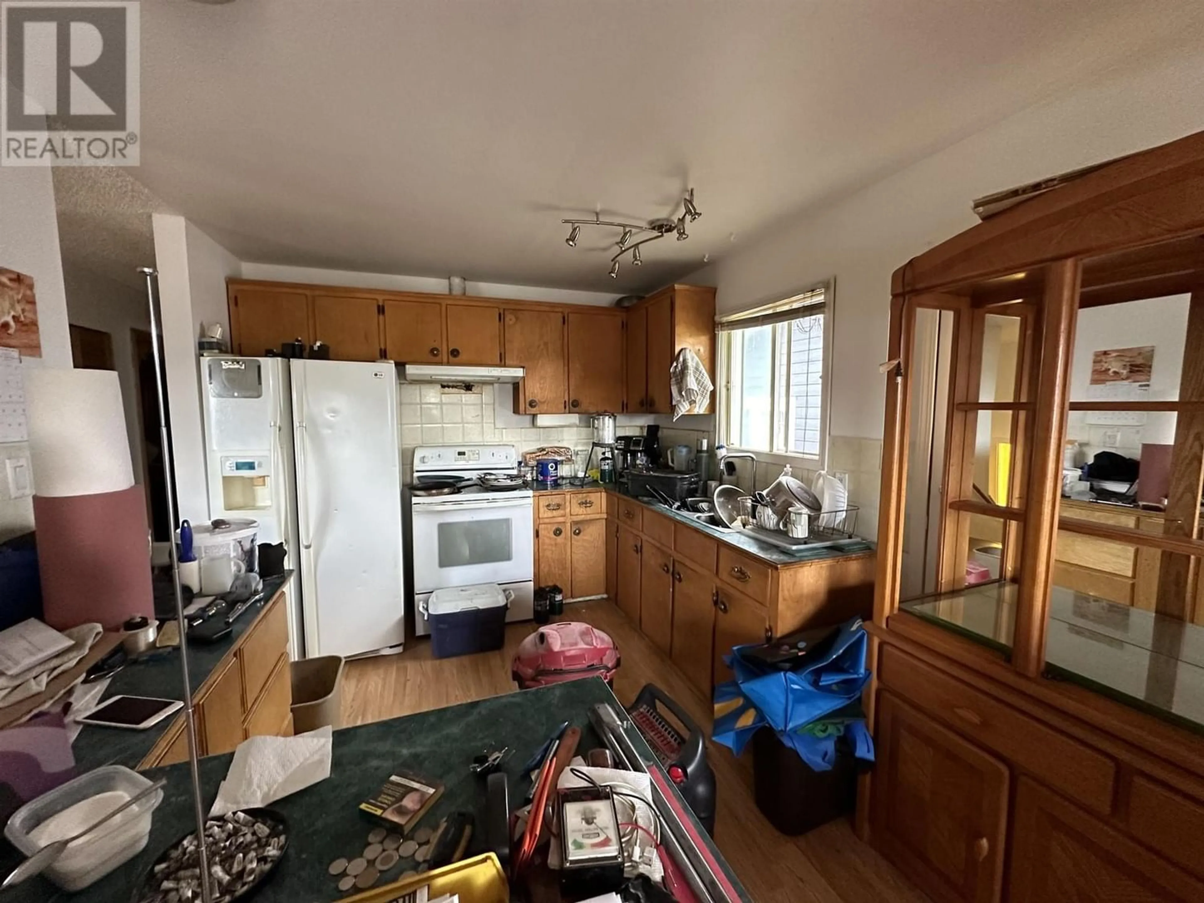 Kitchen, wood floors, cottage for 9103 93 AVENUE, Fort St. John British Columbia V1J4M1