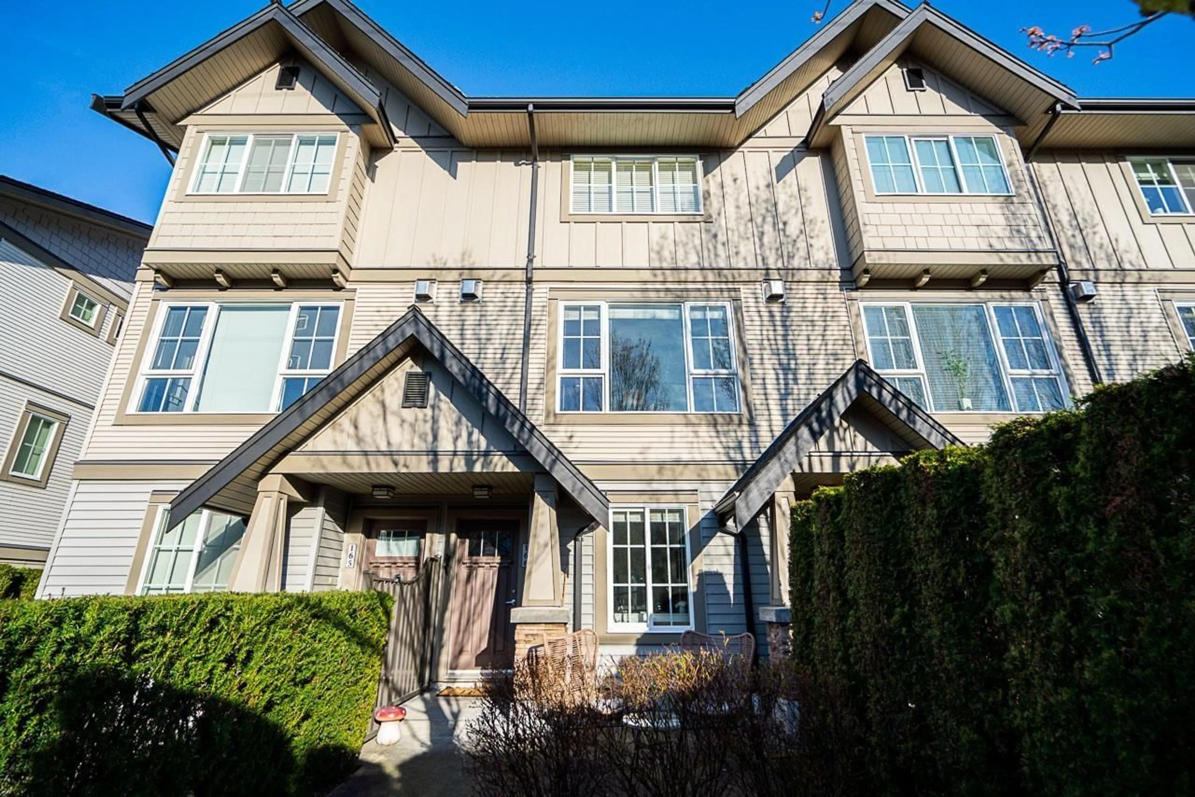 A pic from exterior of the house or condo for 166 2501 161A STREET, Surrey British Columbia V3Z7Y6