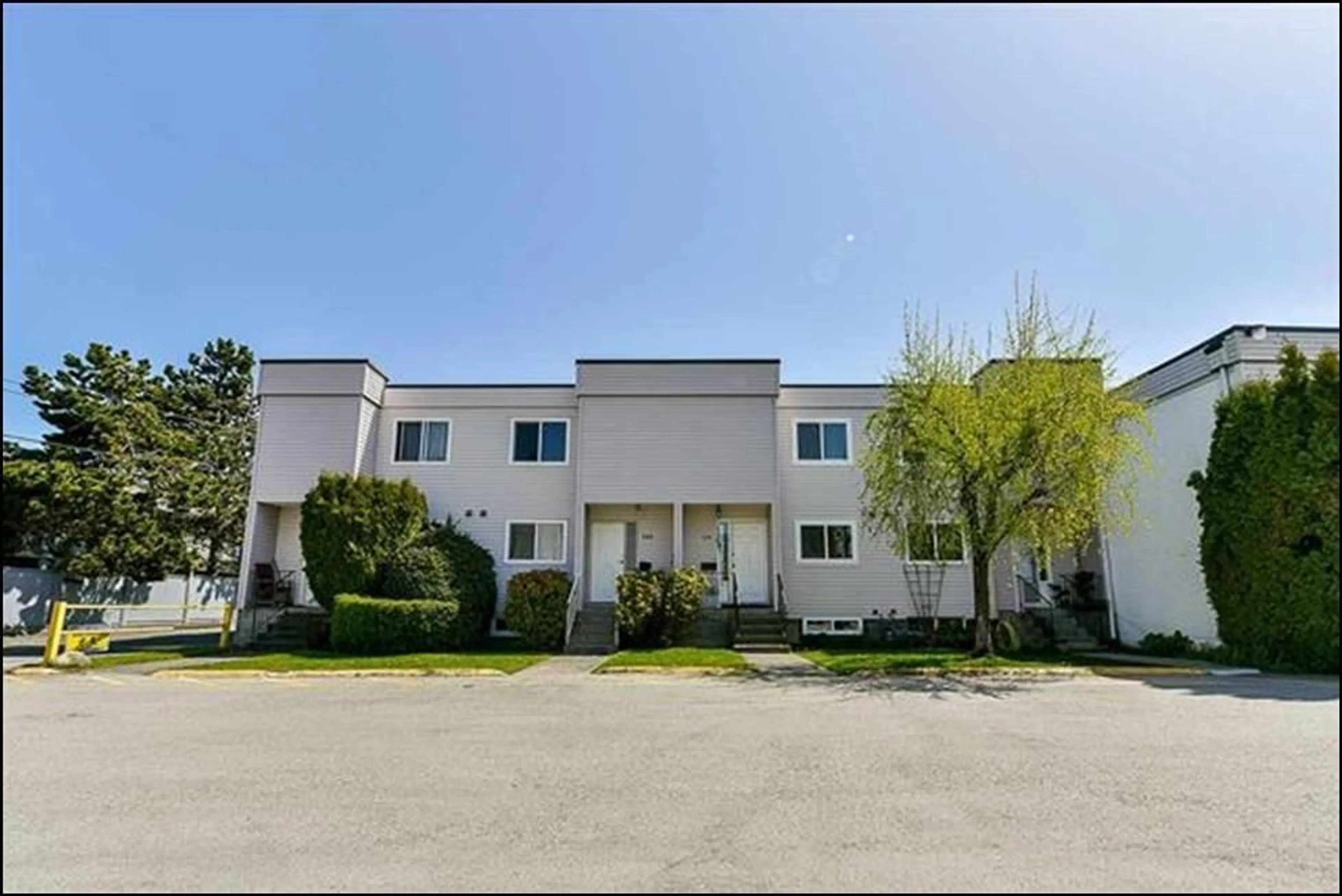 A pic from exterior of the house or condo for 106 11901 89A AVENUE, Delta British Columbia V4C3G8