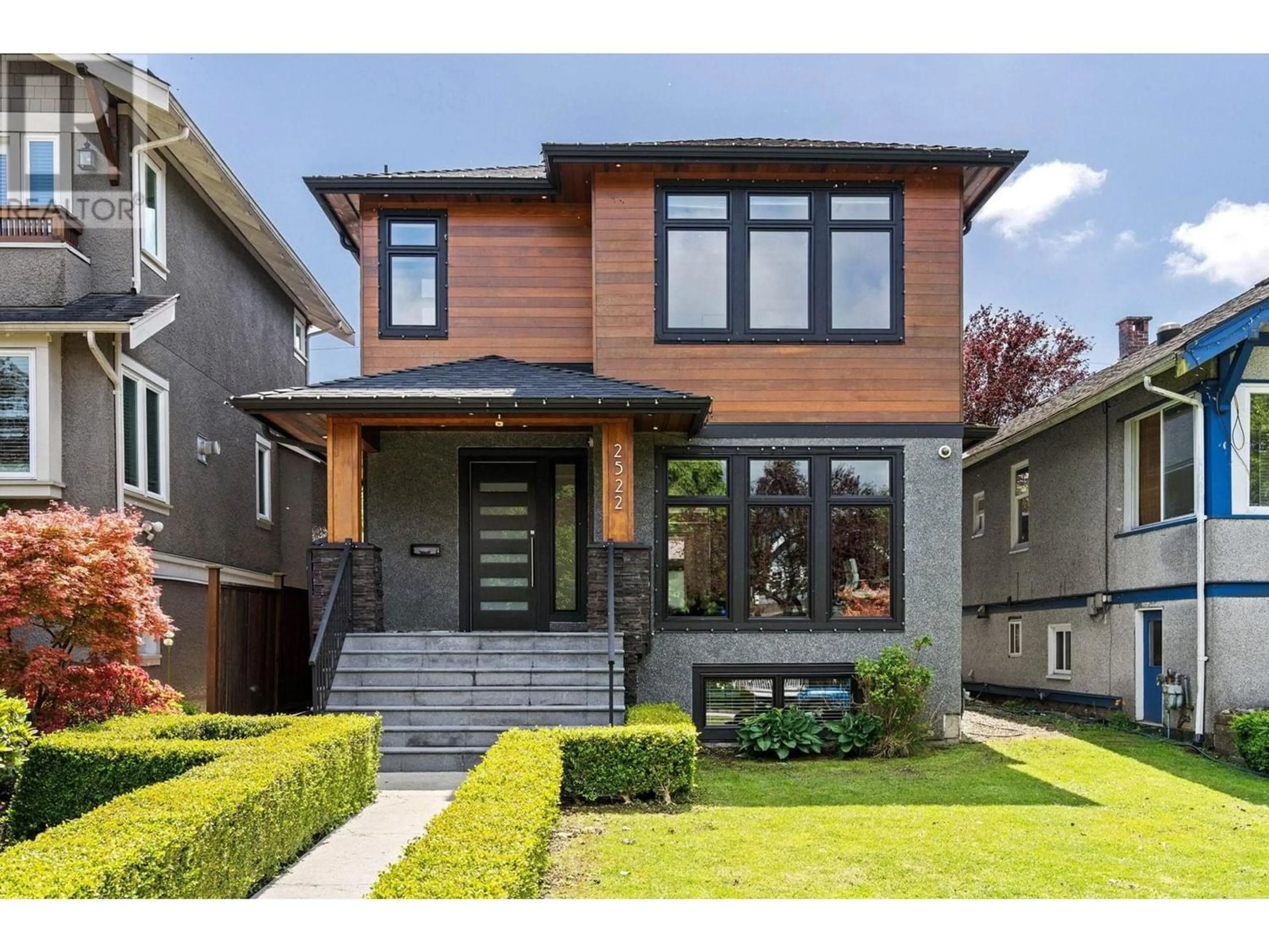 Frontside or backside of a home for 2522 TRINITY STREET, Vancouver British Columbia V5K1E2