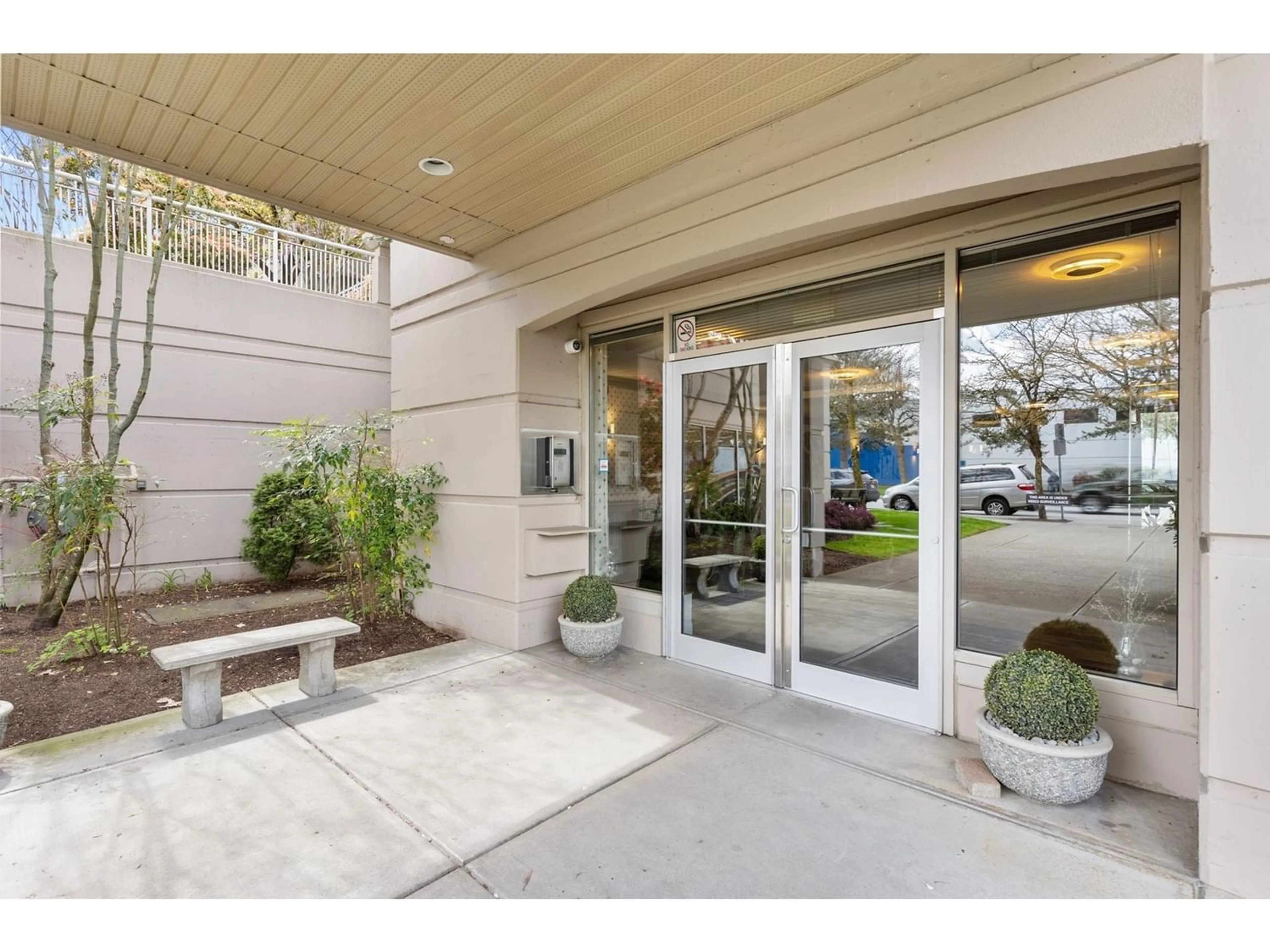 Indoor entryway for 313 6359 198 STREET, Langley British Columbia V2Y2E3