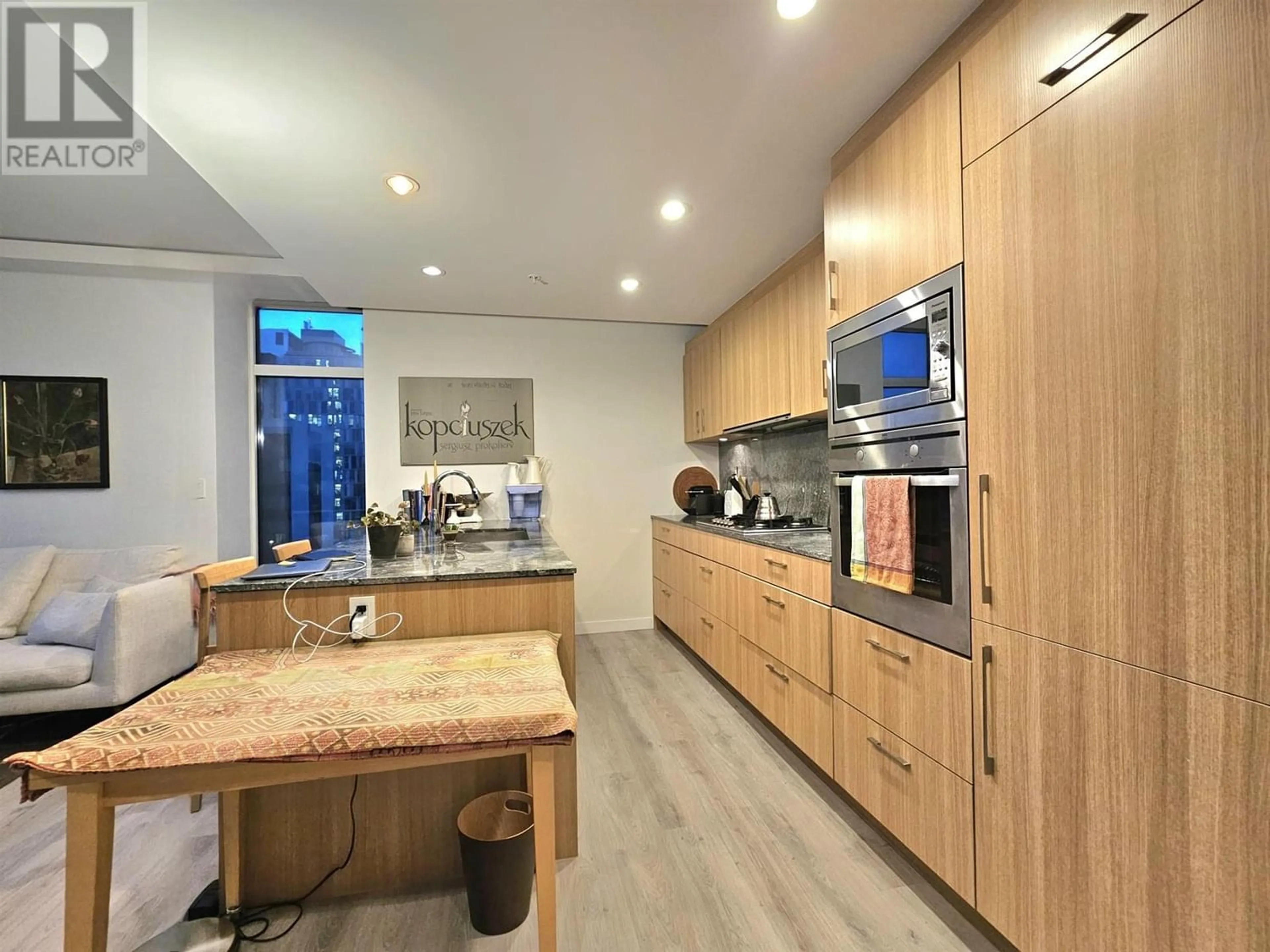 Contemporary kitchen for 1104 2411 HEATHER STREET, Vancouver British Columbia V5Z0B7