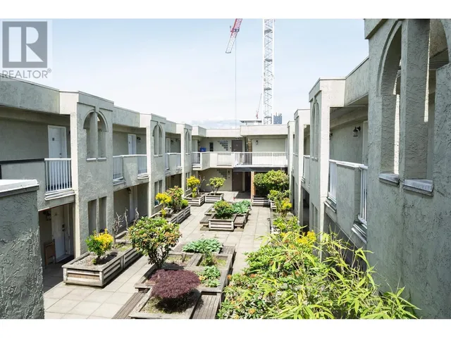208 - 5520 JOYCE STREET, Vancouver 4