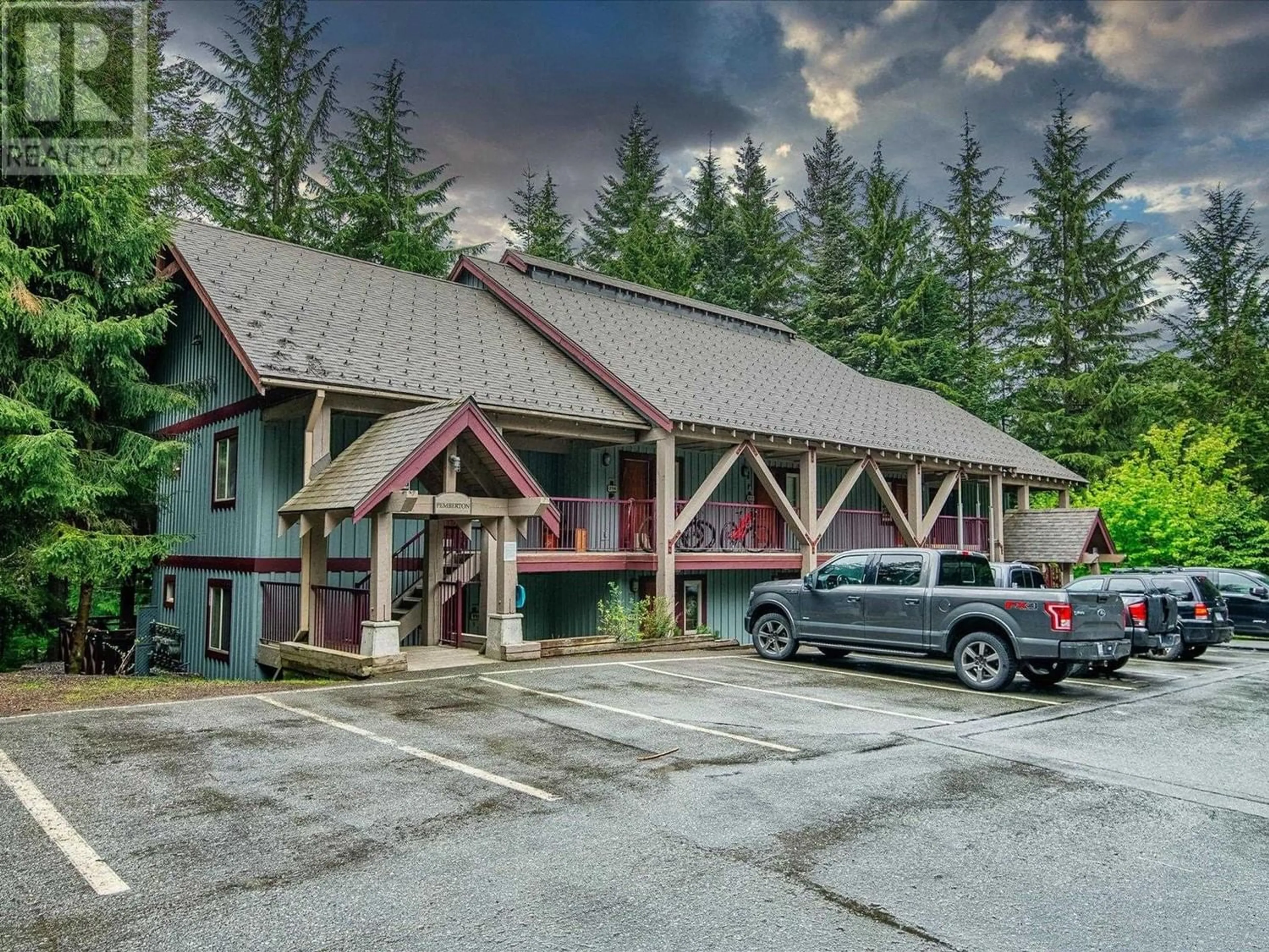 Outside view for 111 3070 HILLCREST DRIVE, Whistler British Columbia V8E0V1