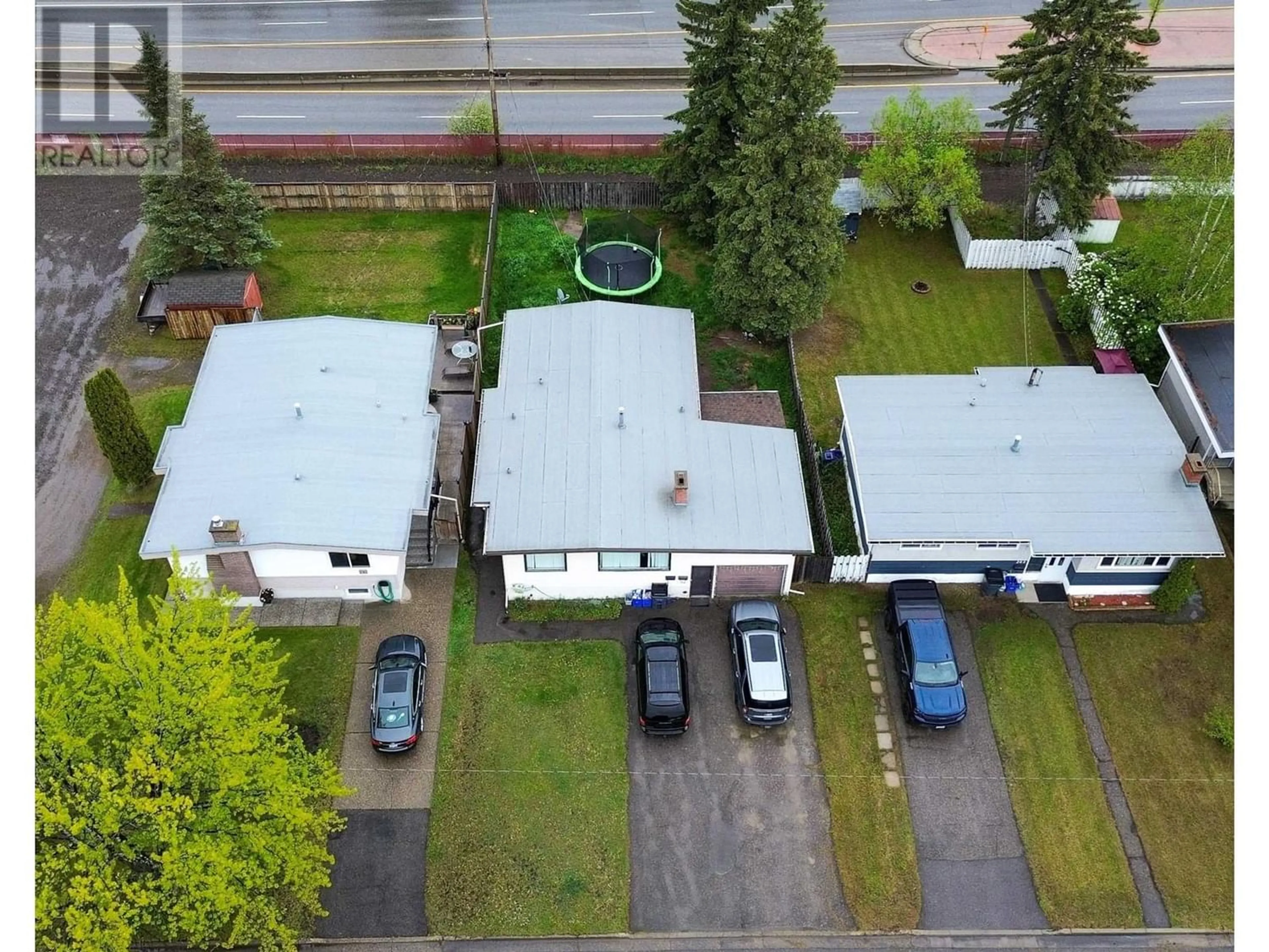 Frontside or backside of a home for 226 KELLY STREET, Prince George British Columbia V2M3K3