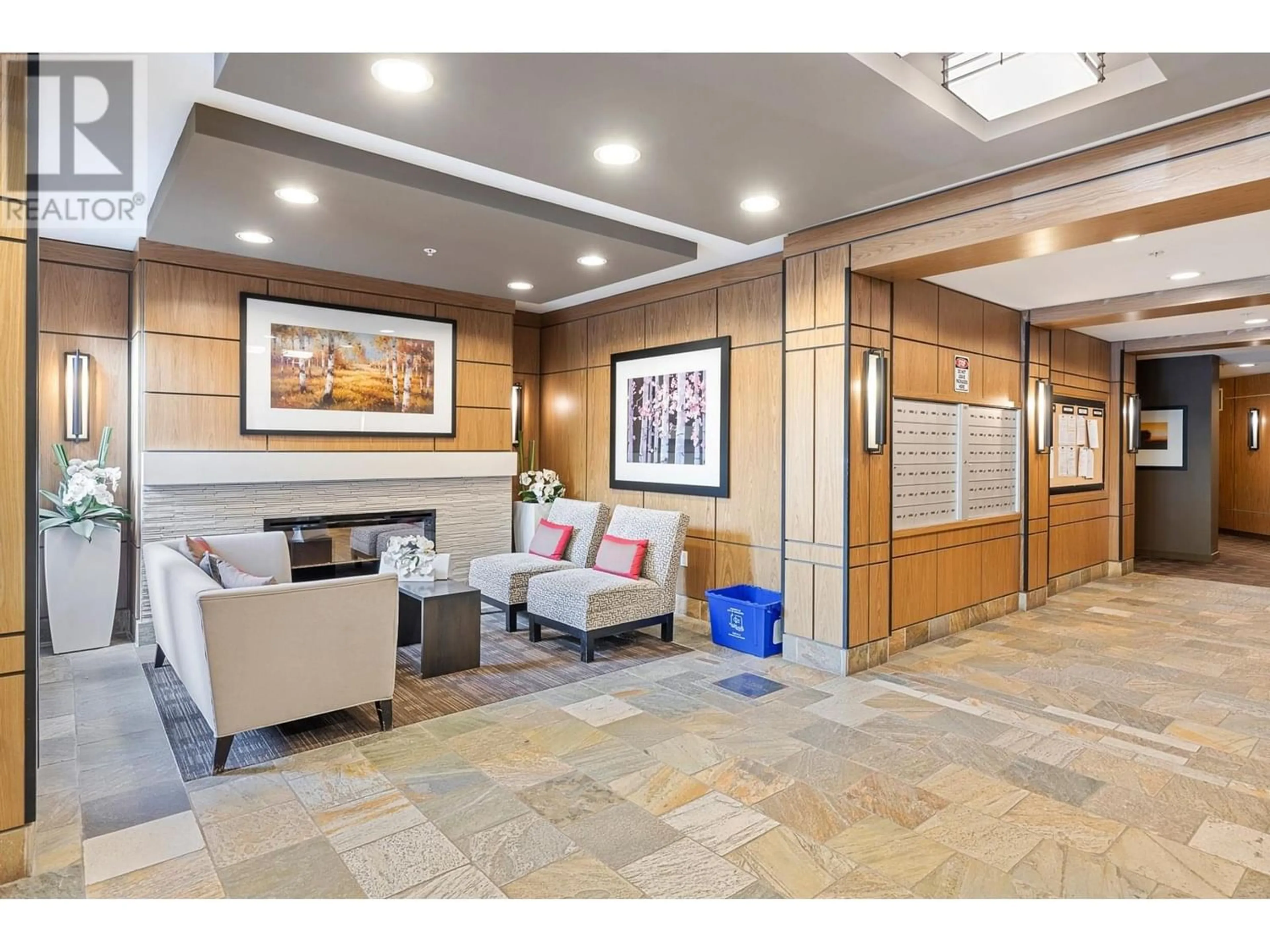 Indoor lobby for 206 1150 KENSAL PLACE, Coquitlam British Columbia V3B0H4