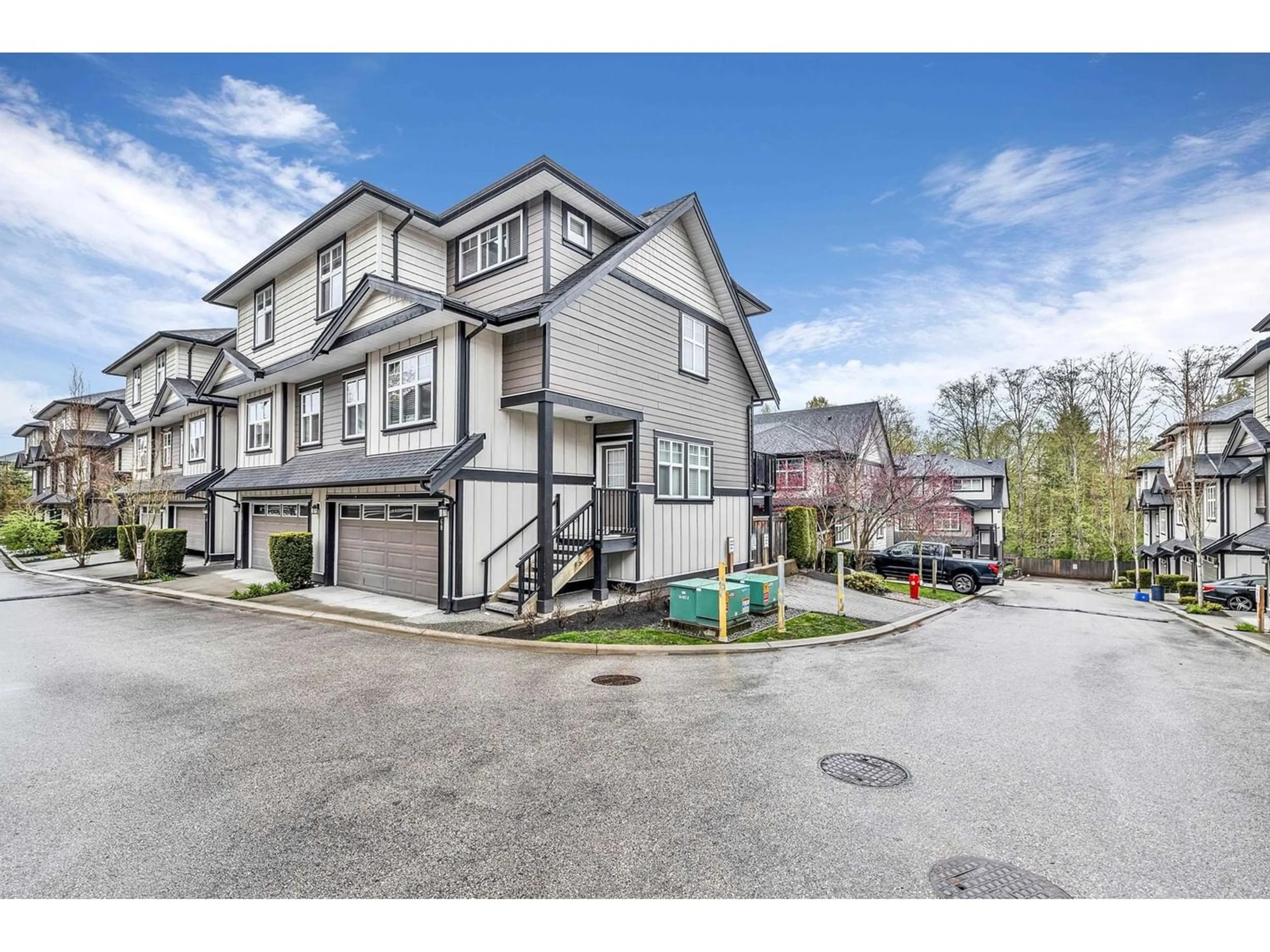 A pic from exterior of the house or condo for 68 6350 142 STREET, Surrey British Columbia V3X1B8