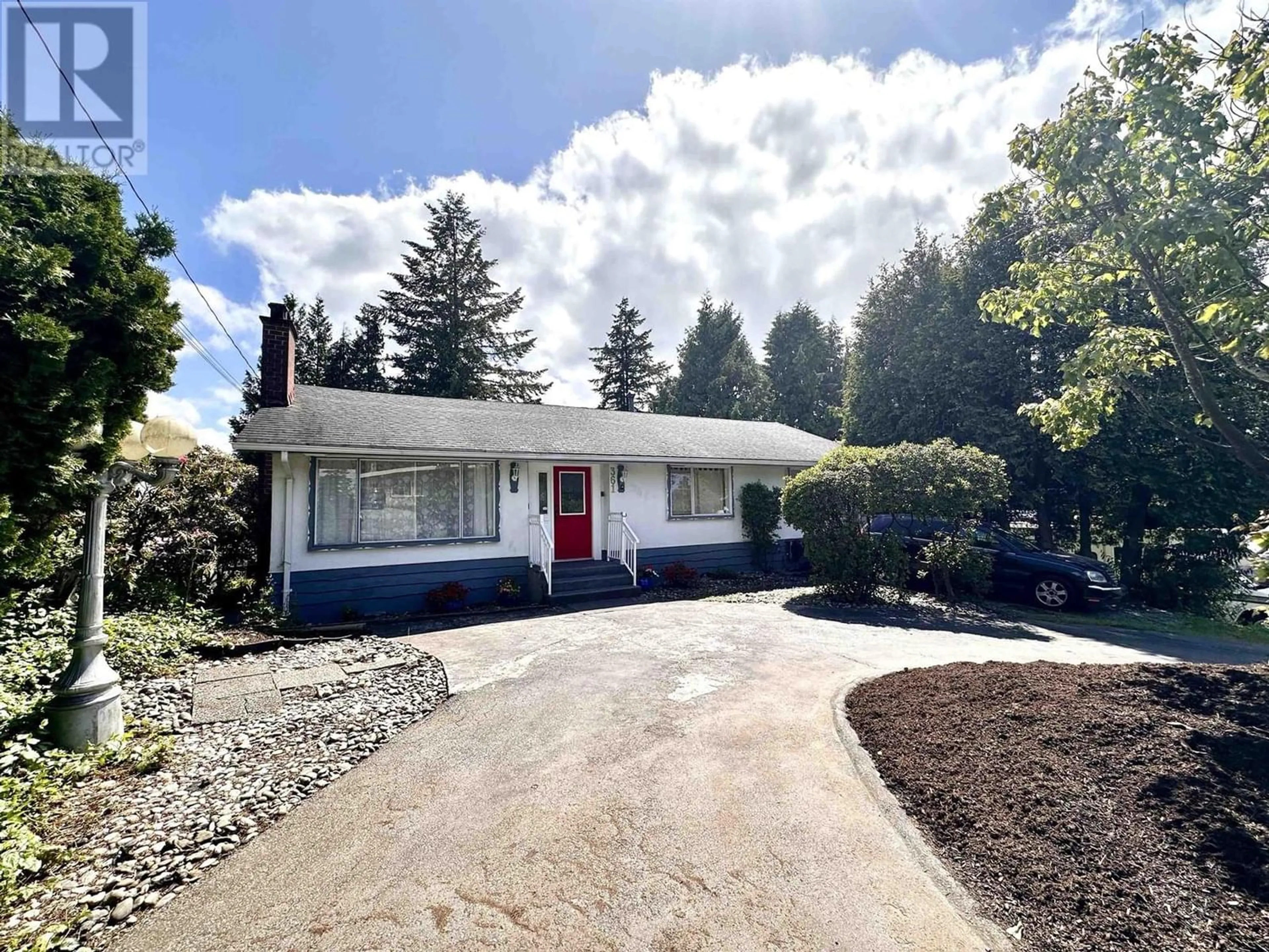 Frontside or backside of a home for 361 SEAFORTH CRESCENT, Coquitlam British Columbia V3K2M3