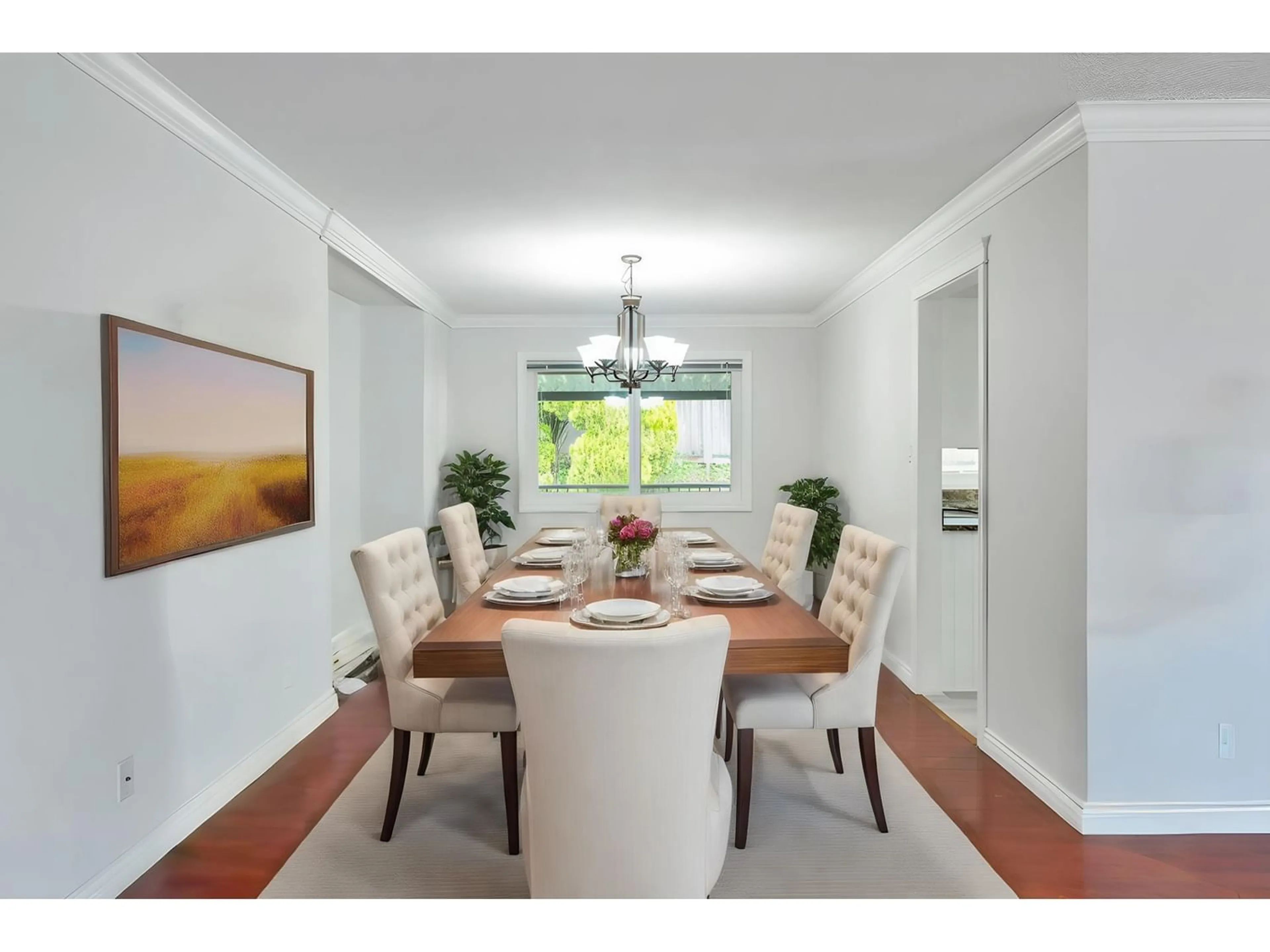 Dining room, wood floors for 2358 BEVAN CRESCENT, Abbotsford British Columbia V2T3Z7