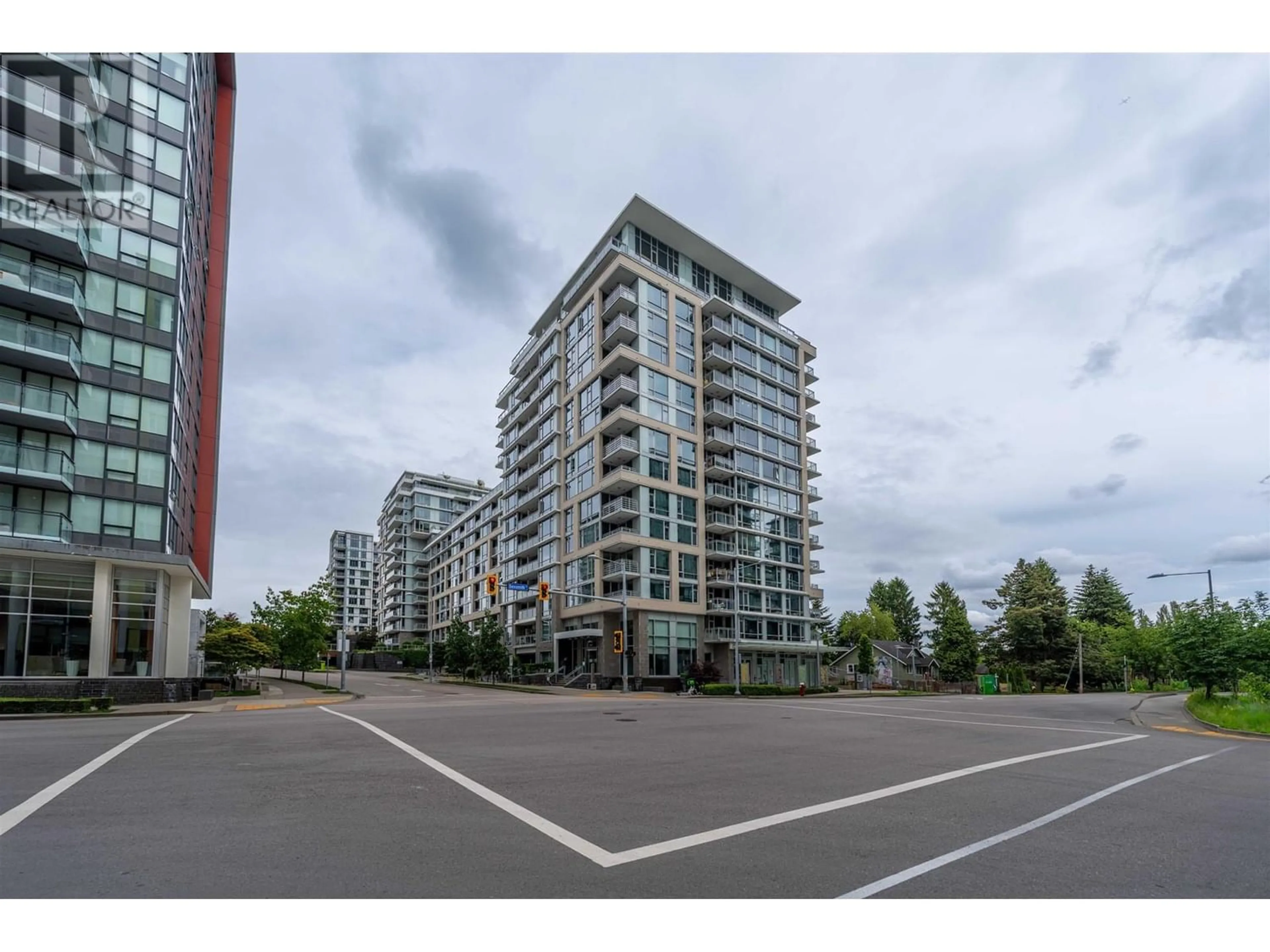 A pic from exterior of the house or condo for 1021 8800 HAZELBRIDGE WAY, Richmond British Columbia V6X0S3