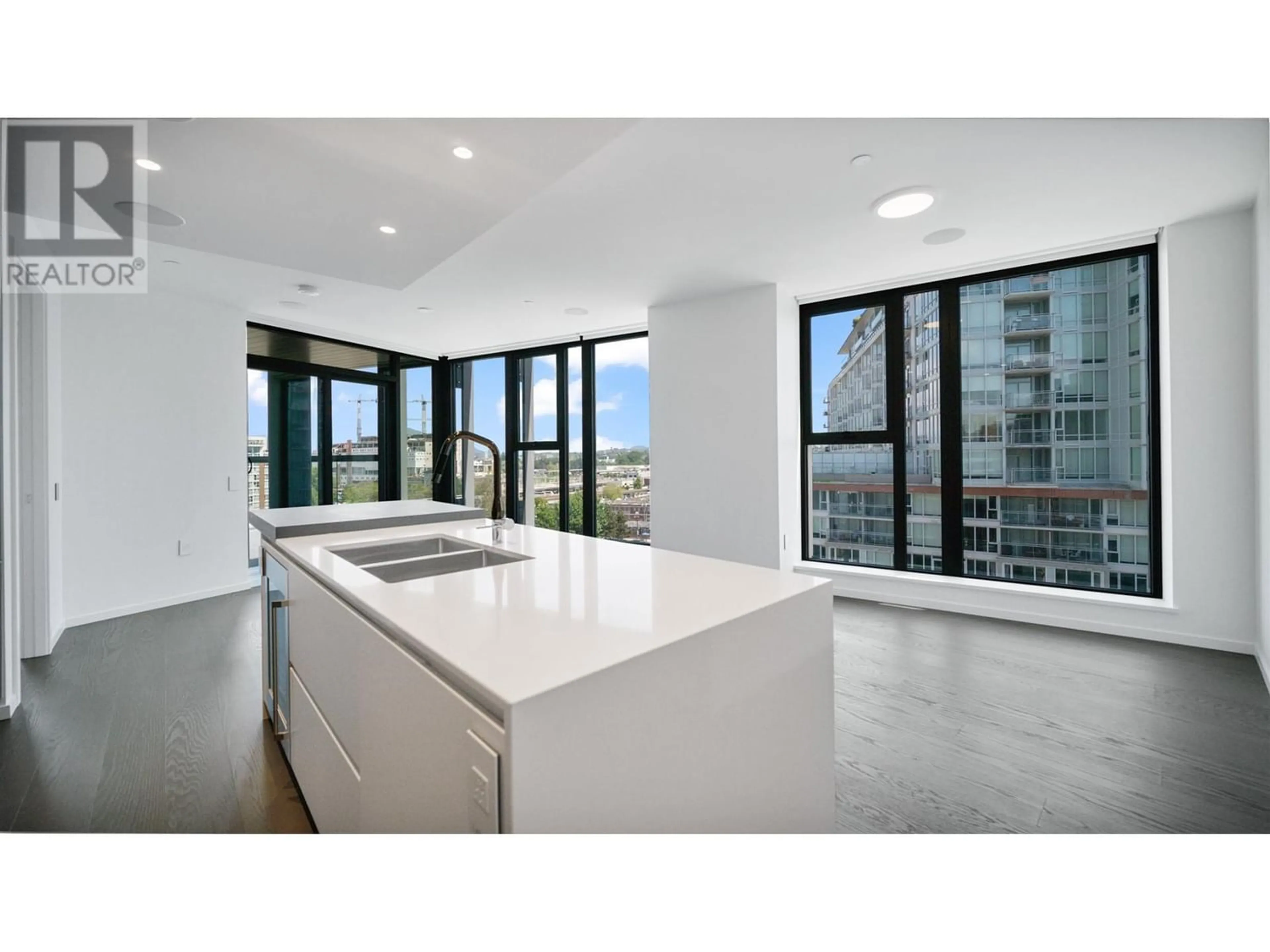 Contemporary kitchen for 1105 1601 QUEBEC STREET, Vancouver British Columbia V6A0J9
