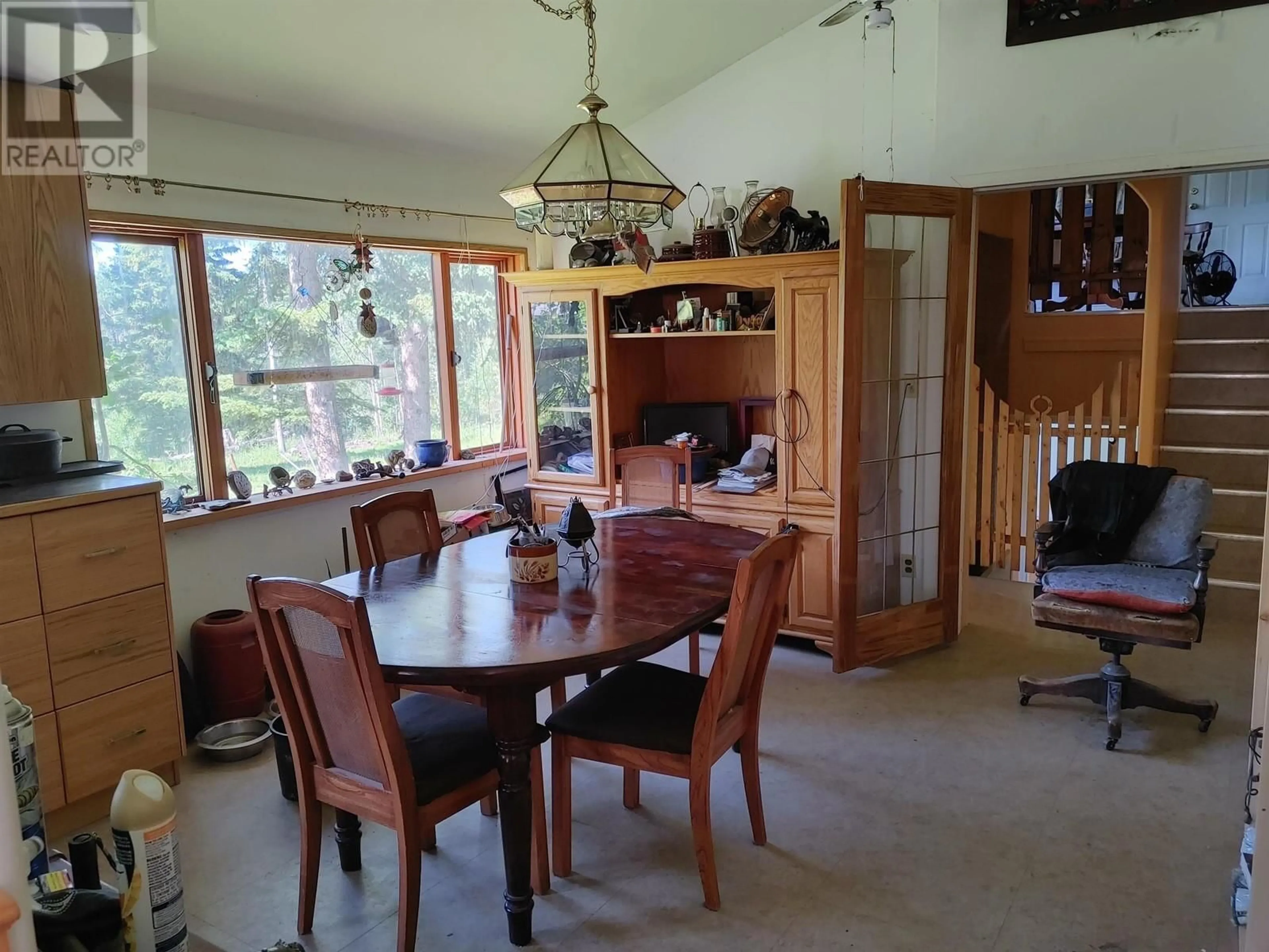 Dining room, wood/laminate floor for 7814 LITTLE FORT 24 HIGHWAY, Lone Butte British Columbia V0K1X2