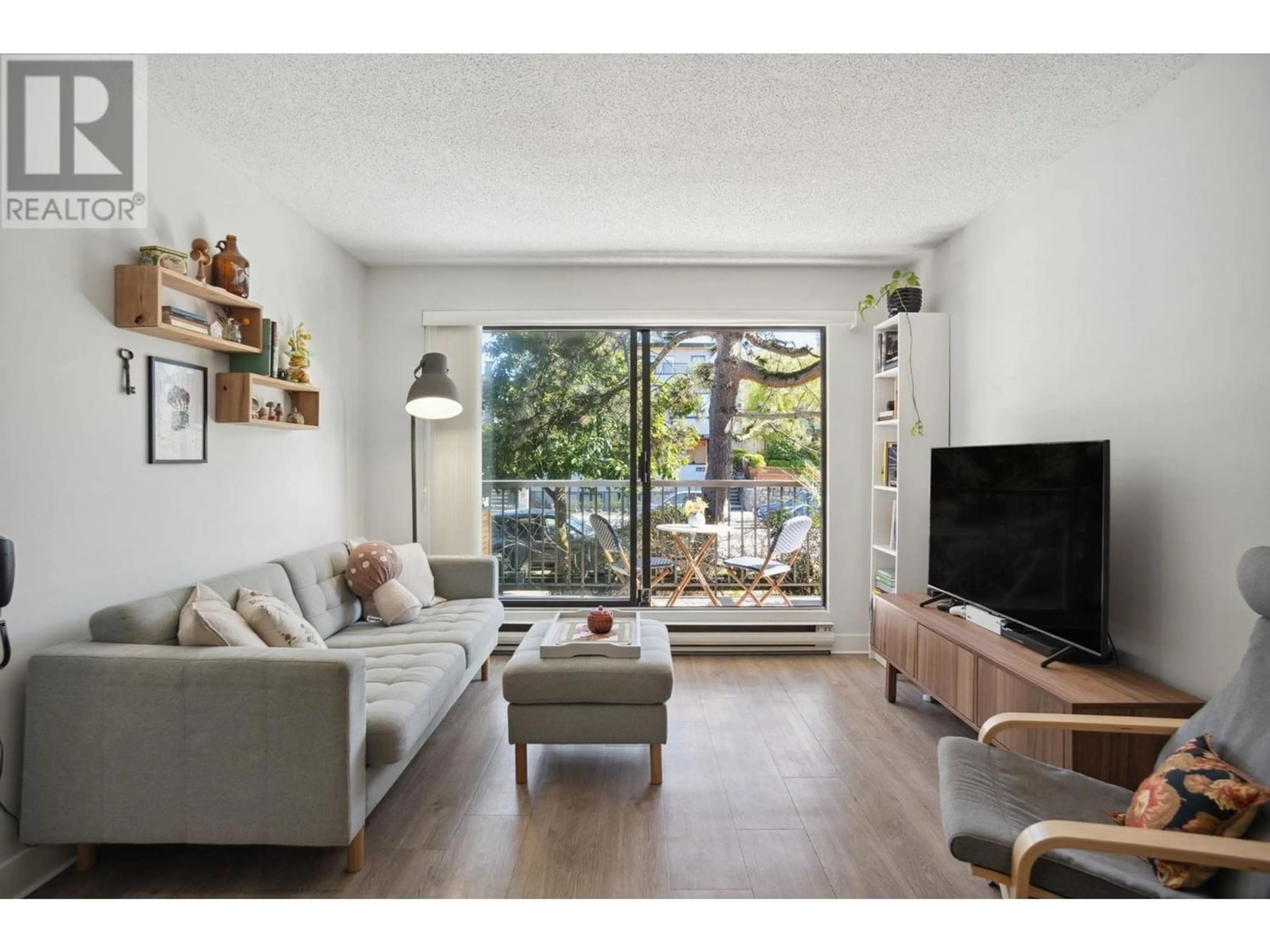 Living room for 202 251 W 4TH STREET, North Vancouver British Columbia V7M1H8