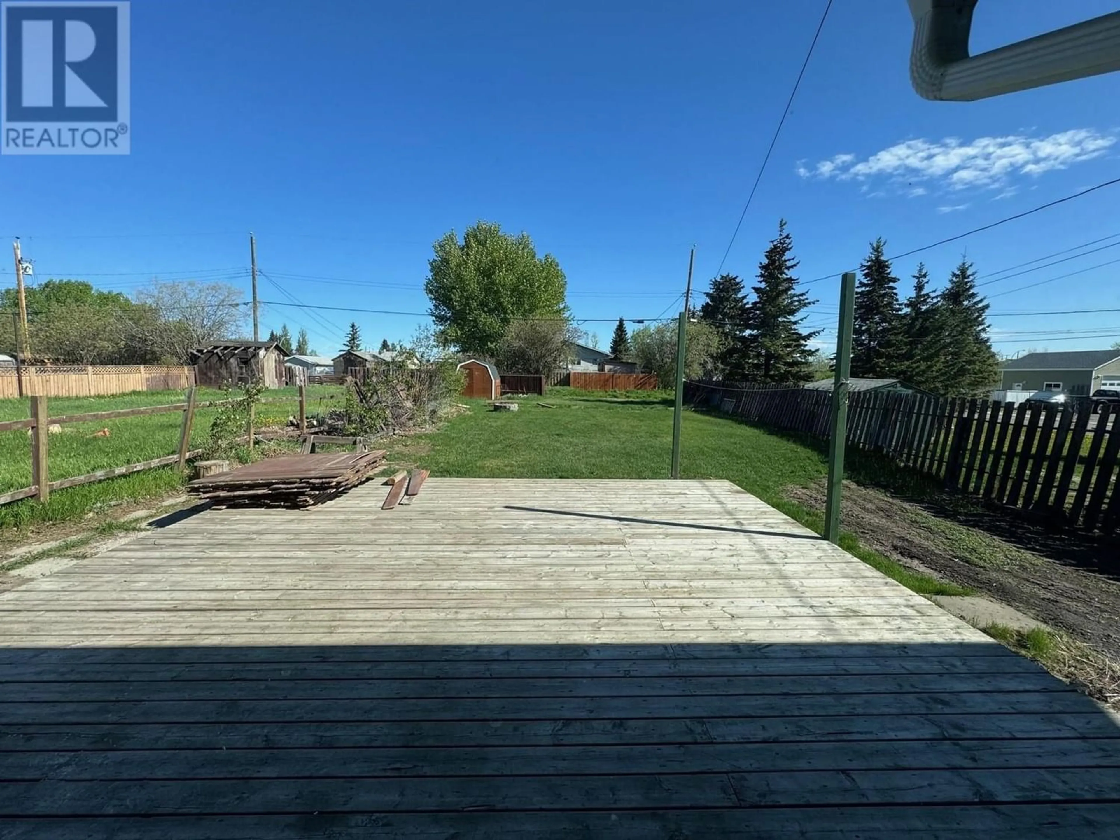Fenced yard for 8106 98 AVENUE, Fort St. John British Columbia V1J1P3