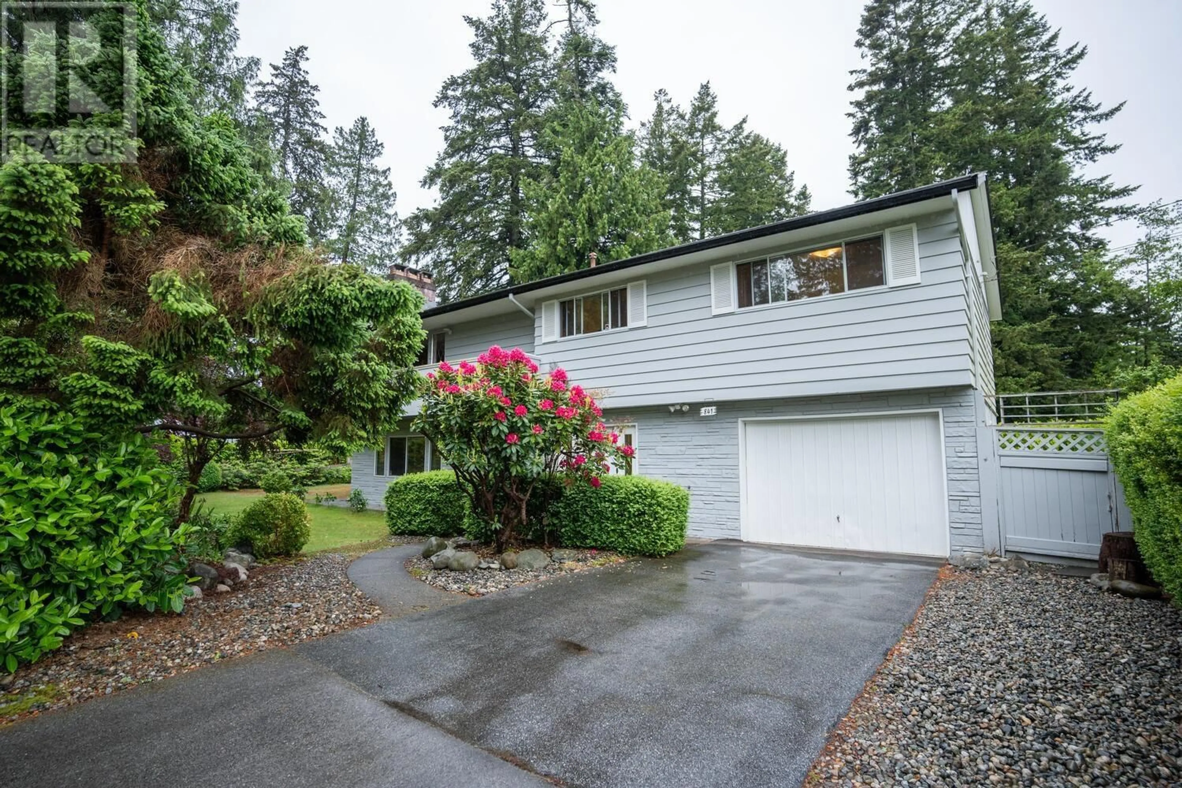 Frontside or backside of a home for 841 55A STREET, Delta British Columbia V4M3M3