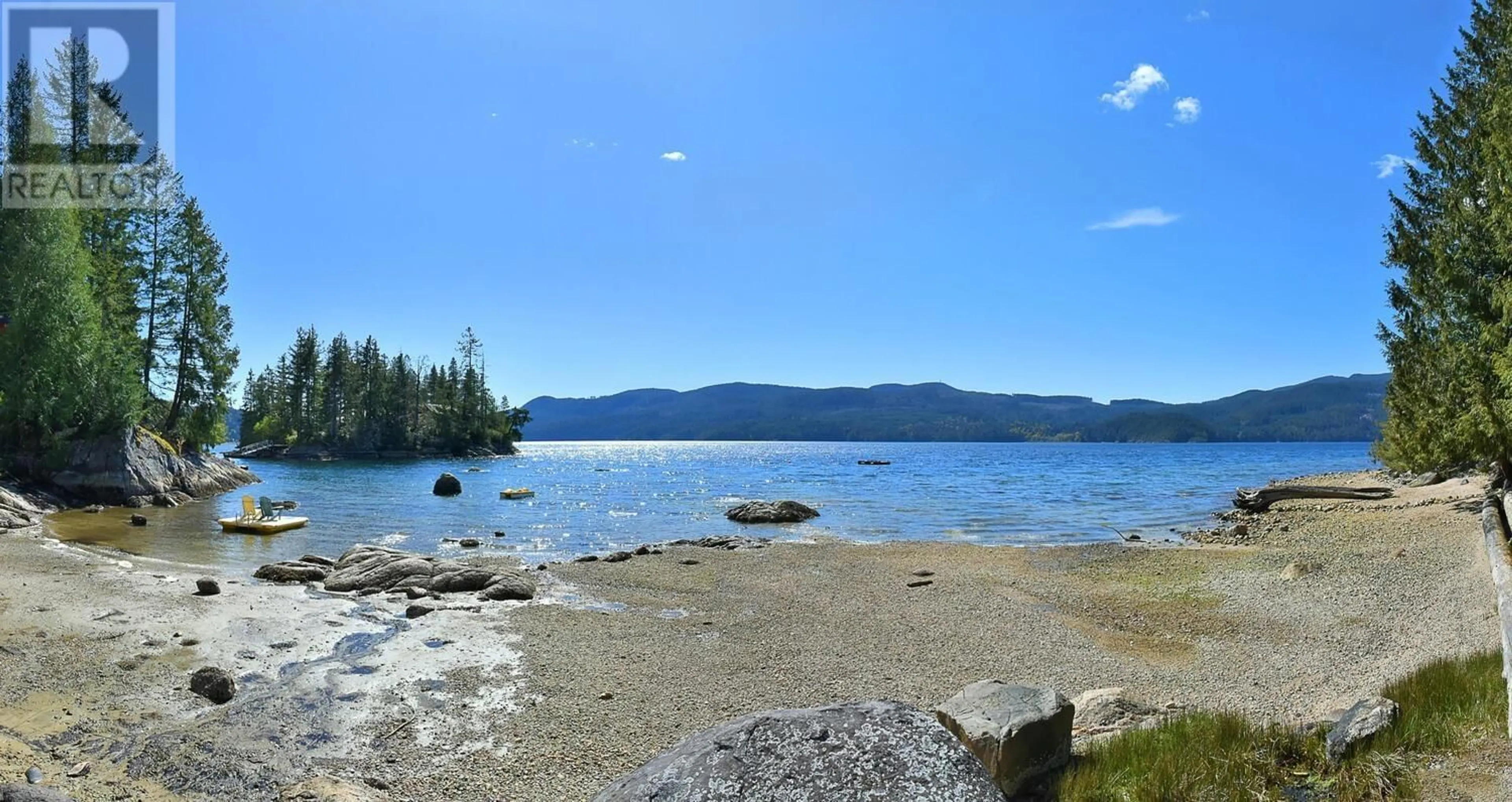 Lakeview for 7545 ISLETS PLACE, Sechelt British Columbia V7Z0C5