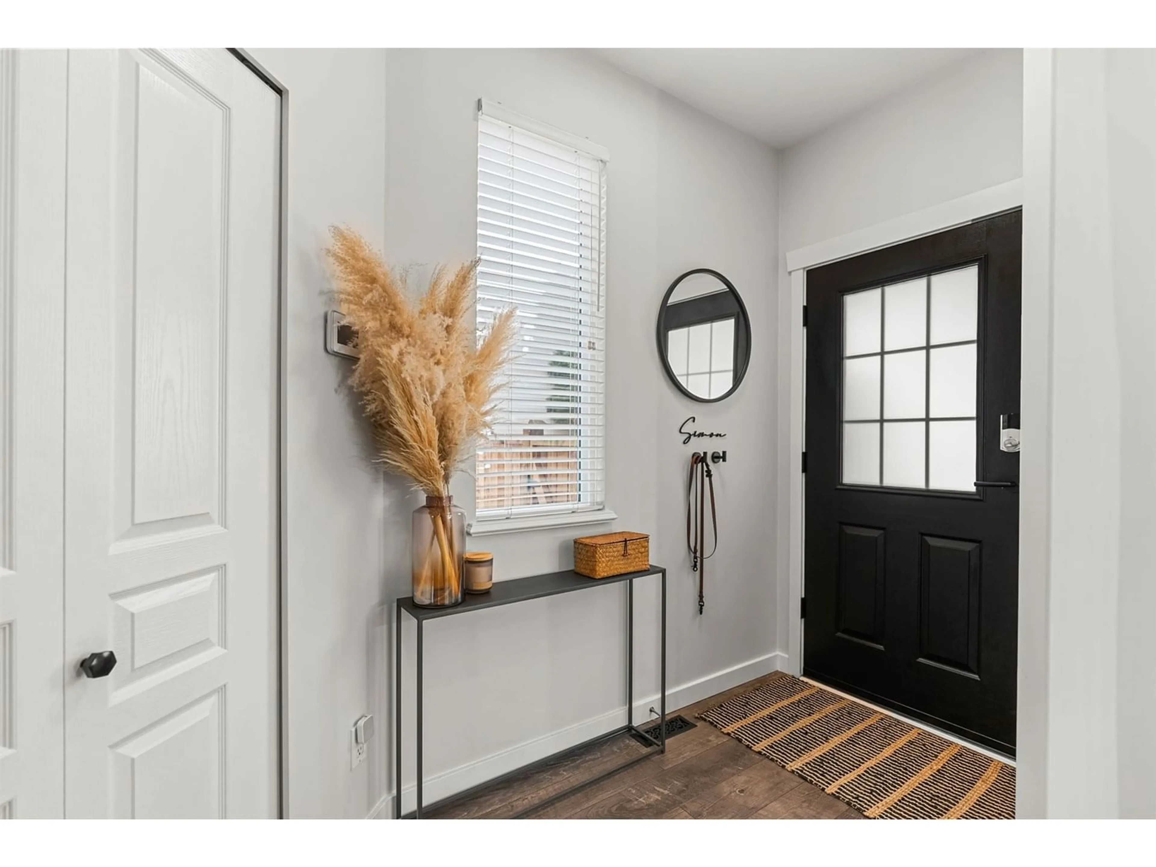 Indoor entryway for 20845 84 AVENUE, Langley British Columbia V2Y0A3